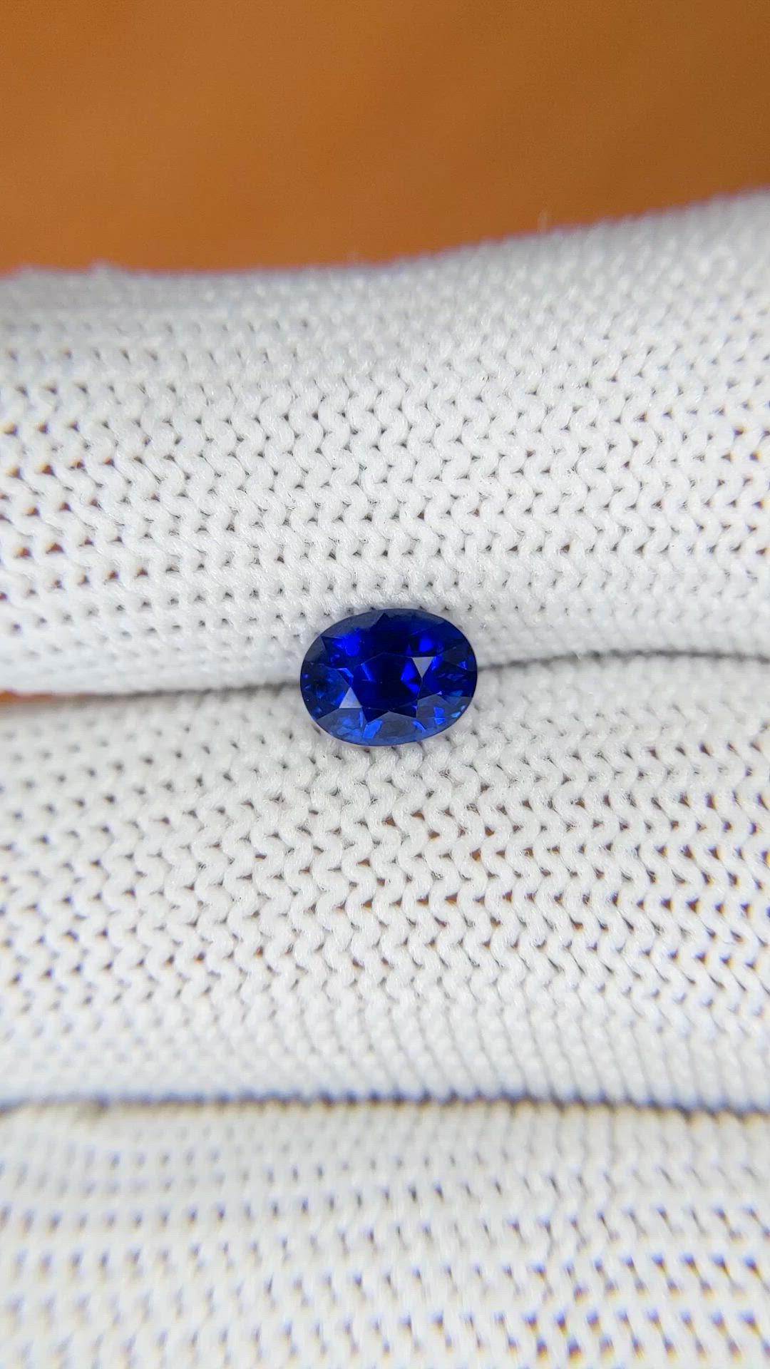 1.22 Ct. Blue Sapphire from Ceylon (Sri Lanka) Size Video