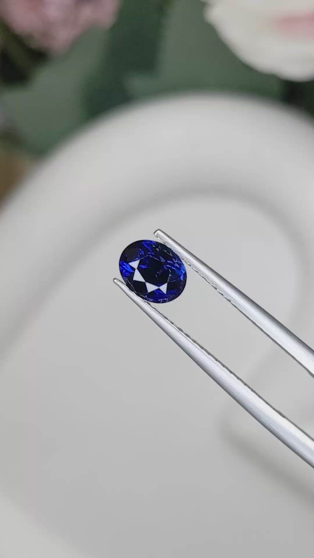 1.09 Ct. Blue Sapphire from Ceylon (Sri Lanka) Size Video