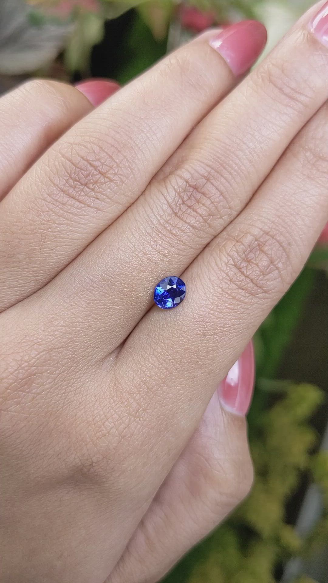 1.04 Ct. Blue Sapphire from Ceylon (Sri Lanka) Size Video