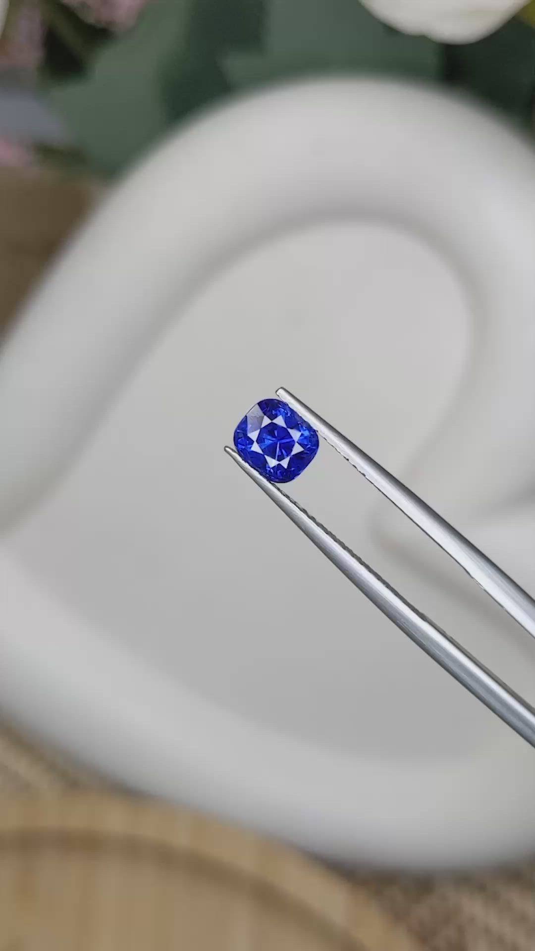 1.19 Ct. Blue Sapphire from Ceylon (Sri Lanka) Size Video
