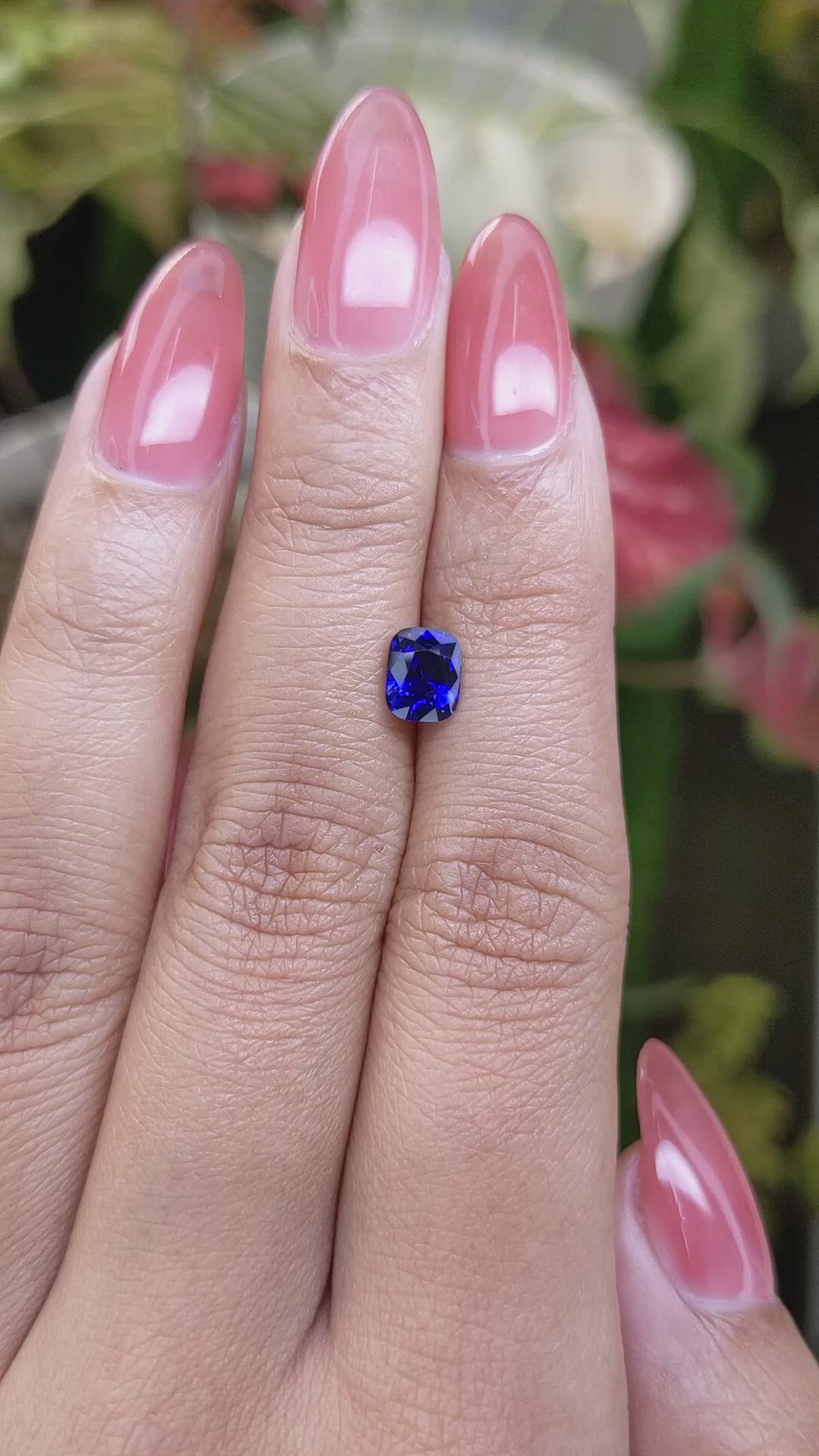 1.05 Ct. Blue Sapphire from Ceylon (Sri Lanka) Size Video