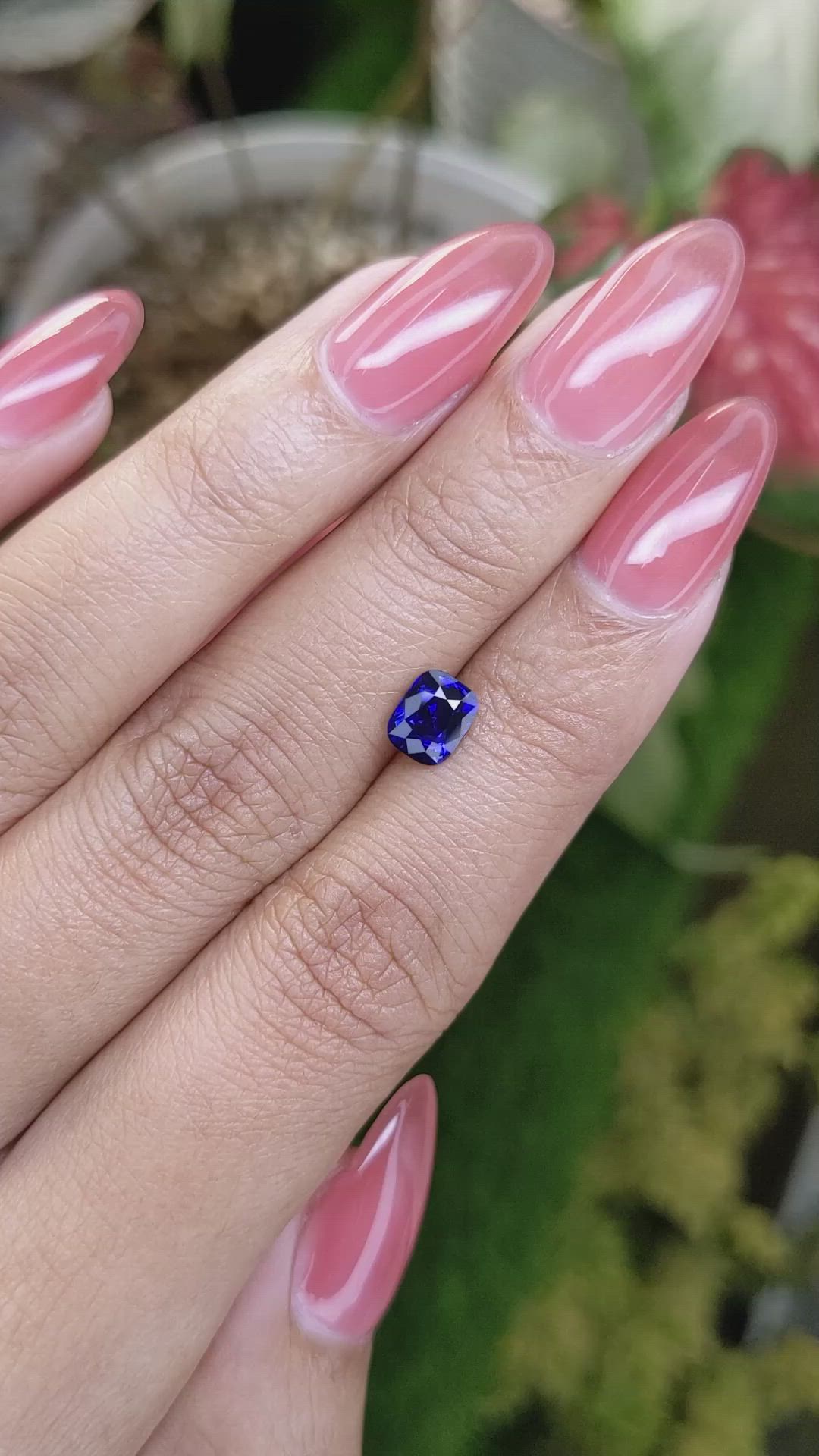 1.05 Ct. Blue Sapphire from Ceylon (Sri Lanka) Size Video