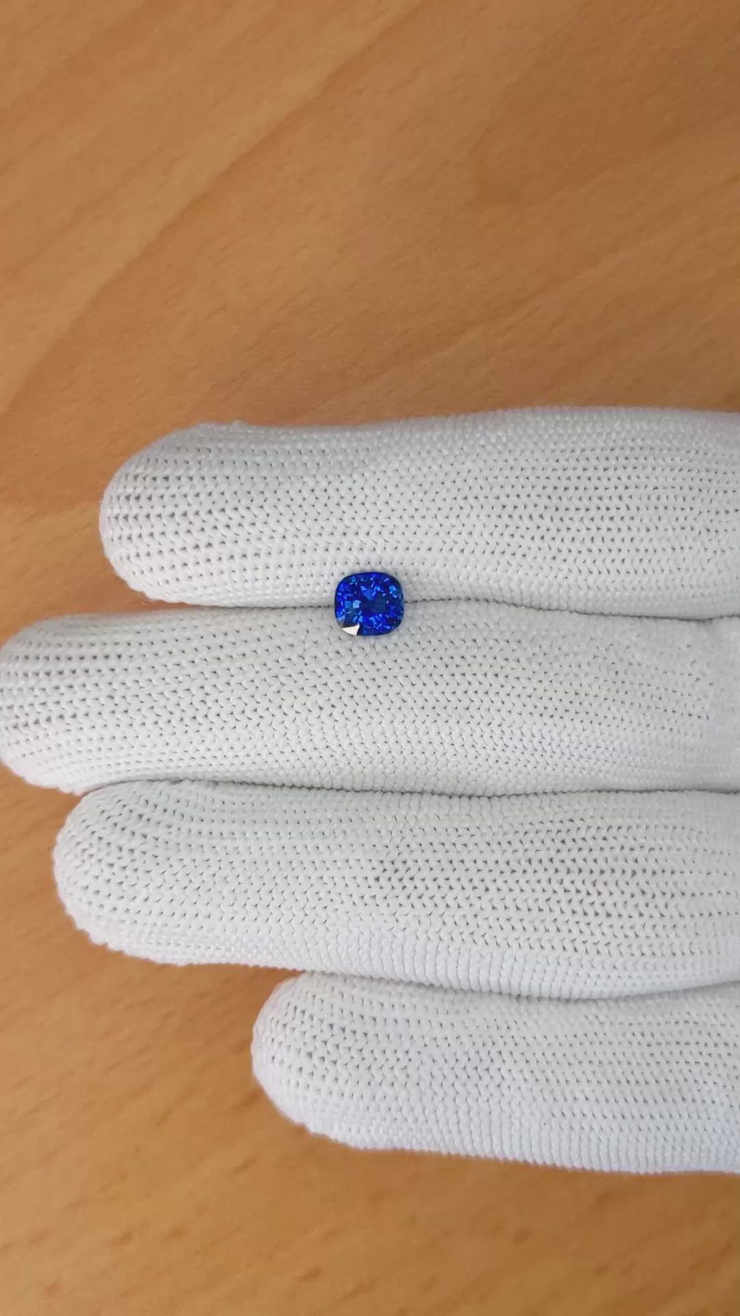 1.14 Ct. Blue Sapphire from Ceylon (Sri Lanka) Size Video