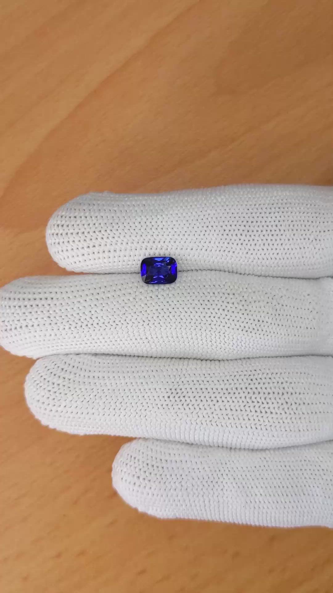 1.22 Ct. Blue Sapphire from Ceylon (Sri Lanka) Size Video