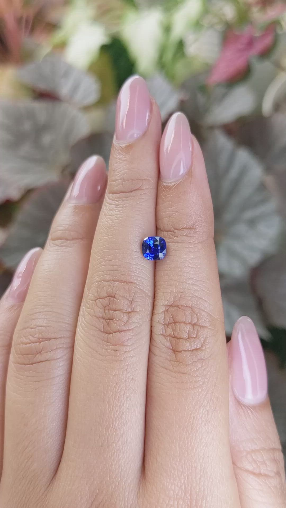 1.03 Ct. Blue Sapphire from Ceylon (Sri Lanka) Size Video