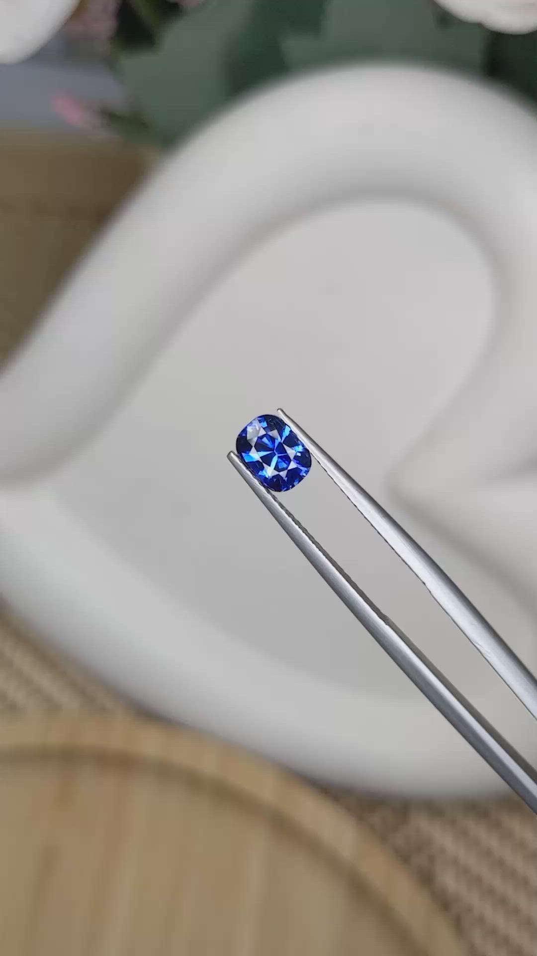1.02 Ct. Blue Sapphire from Ceylon (Sri Lanka) Size Video