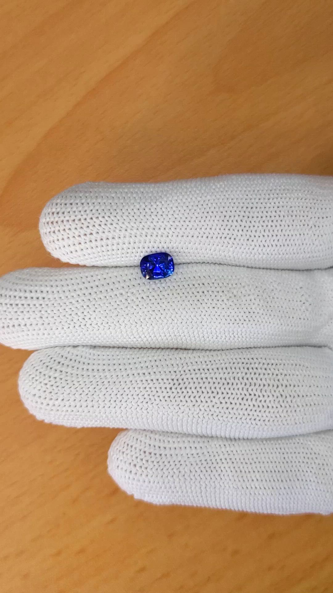 1.02 Ct. Blue Sapphire from Ceylon (Sri Lanka) Size Video