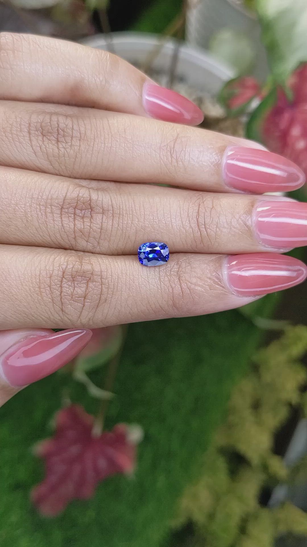 1.02 Ct. Blue Sapphire from Ceylon (Sri Lanka) Size Video