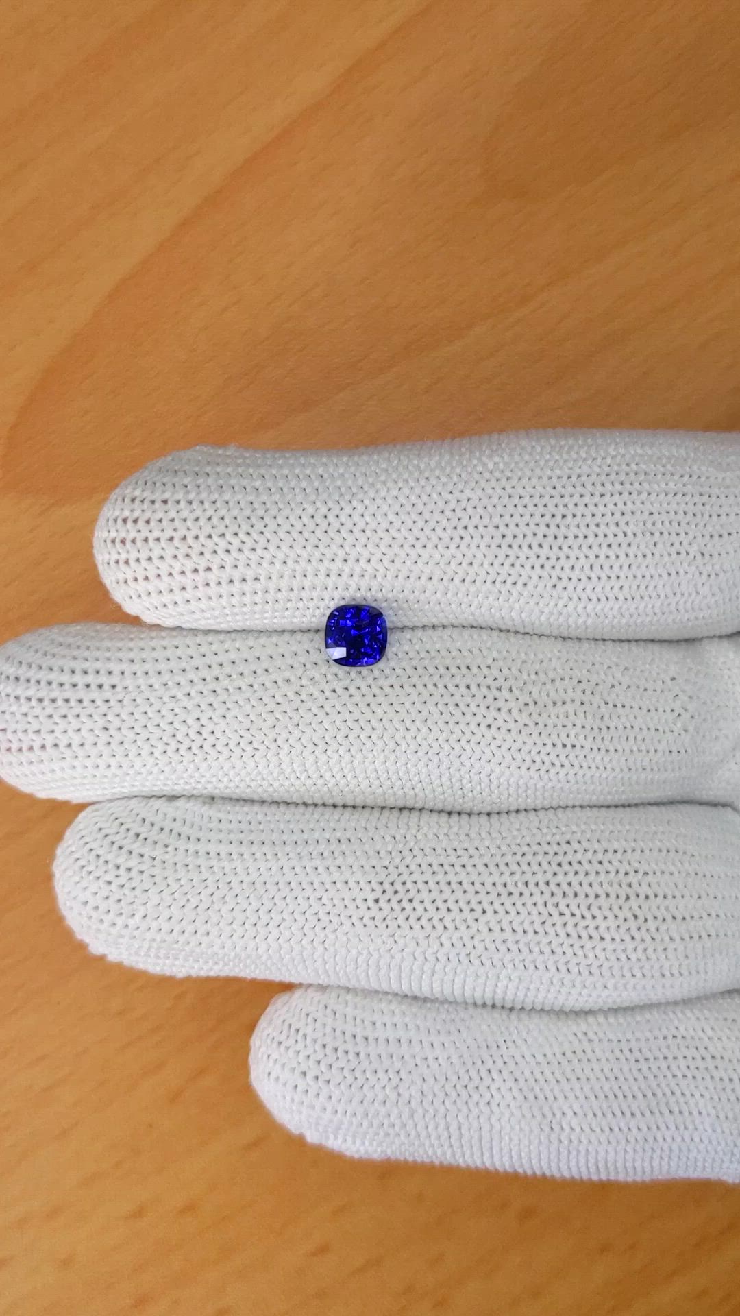 1.12 Ct. Blue Sapphire from Ceylon (Sri Lanka) Size Video