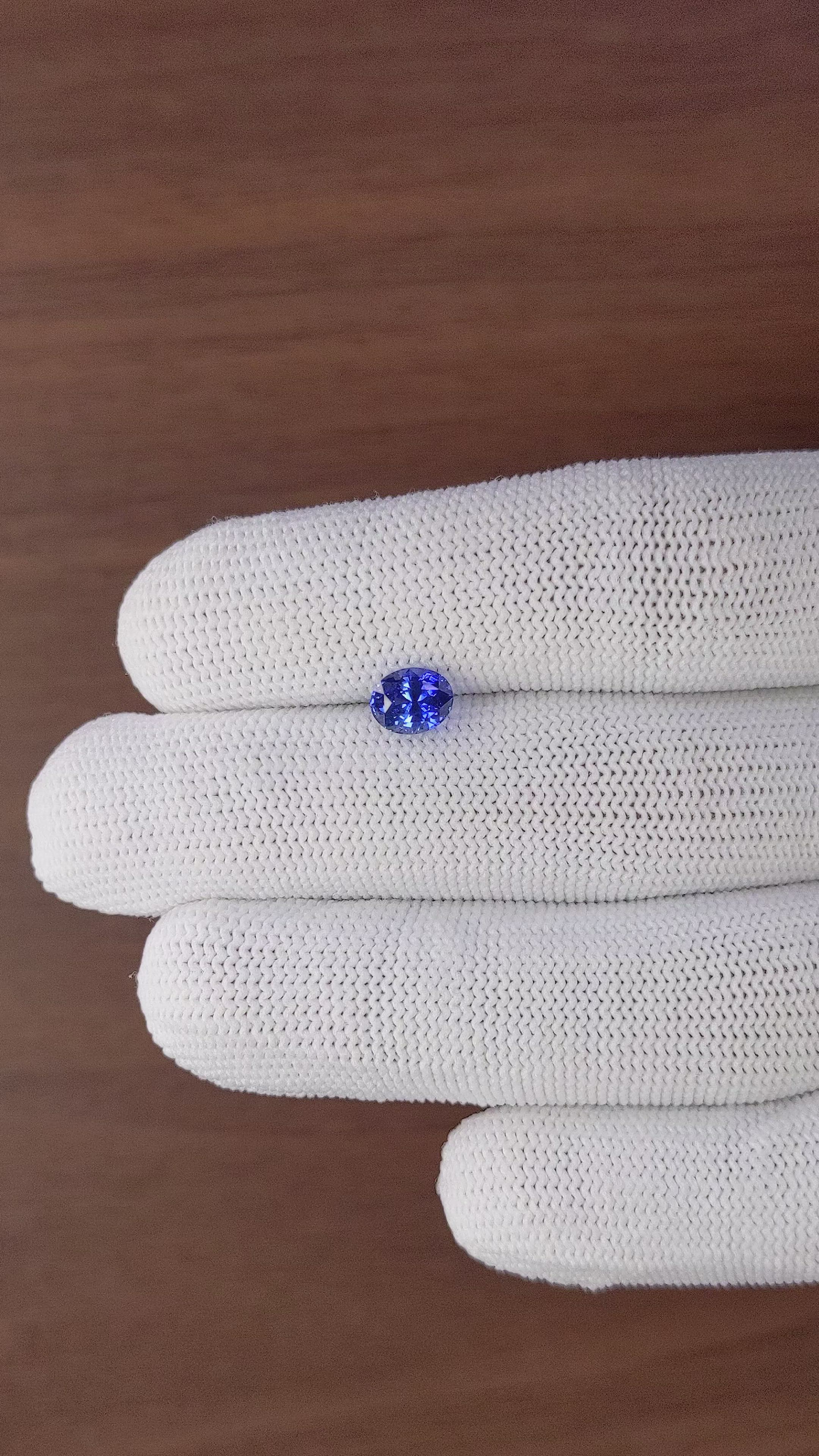 1.53 Ct. Blue Sapphire from Ceylon (Sri Lanka) Size Video