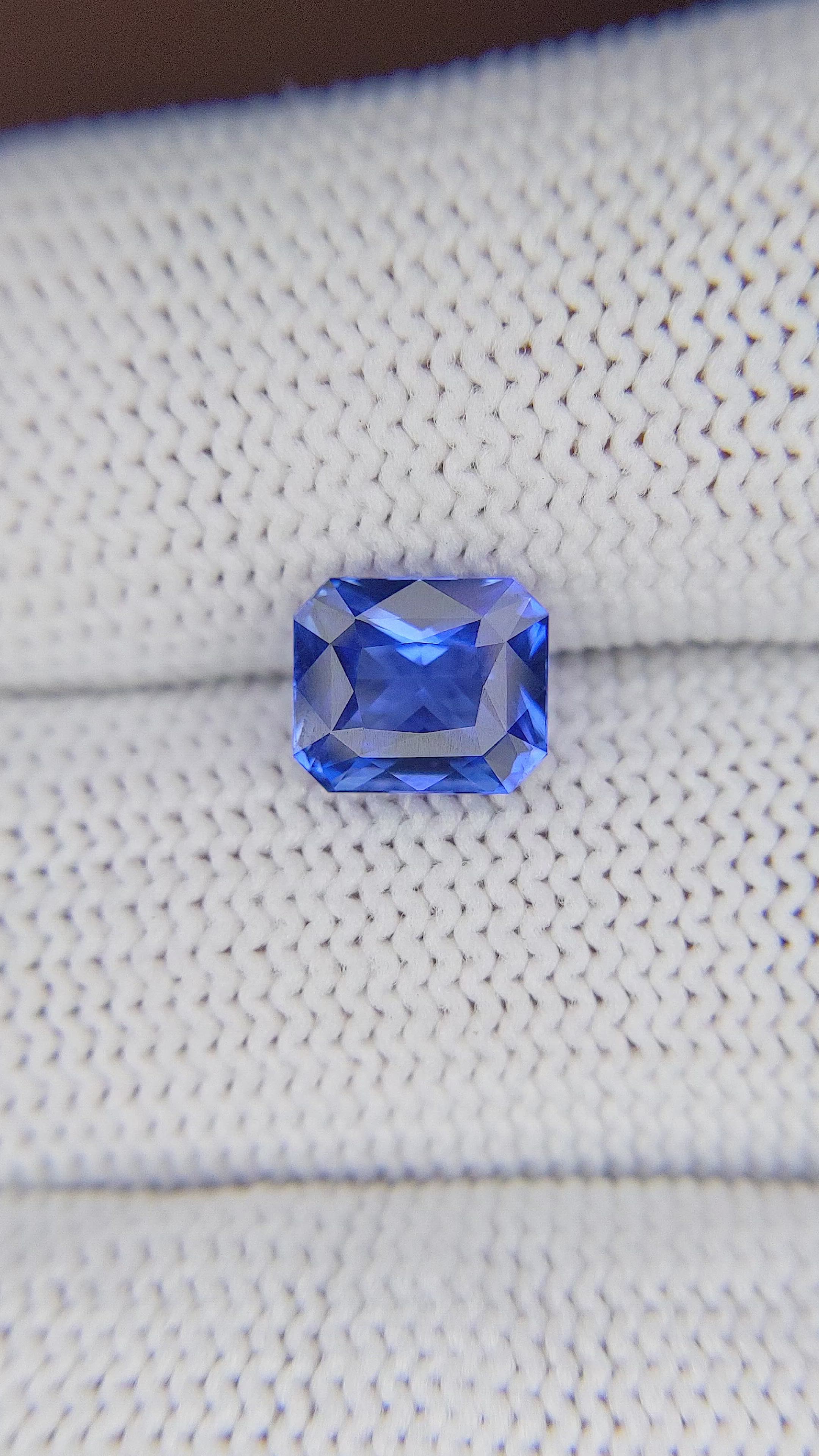 2.06 Ct. Blue Sapphire from Ceylon (Sri Lanka) Size Video