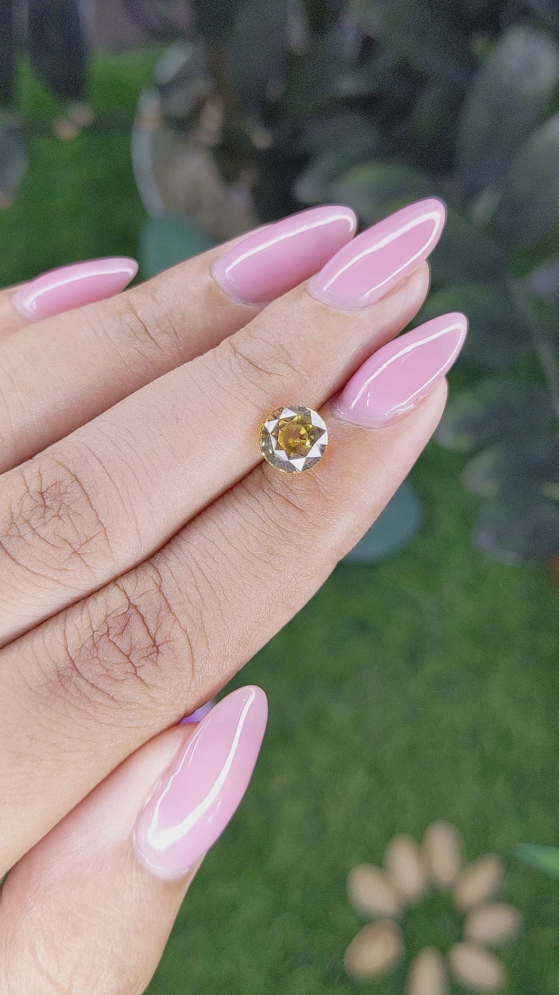 2.03 Ct. Yellow Sapphire from Ceylon (Sri Lanka) Size Video