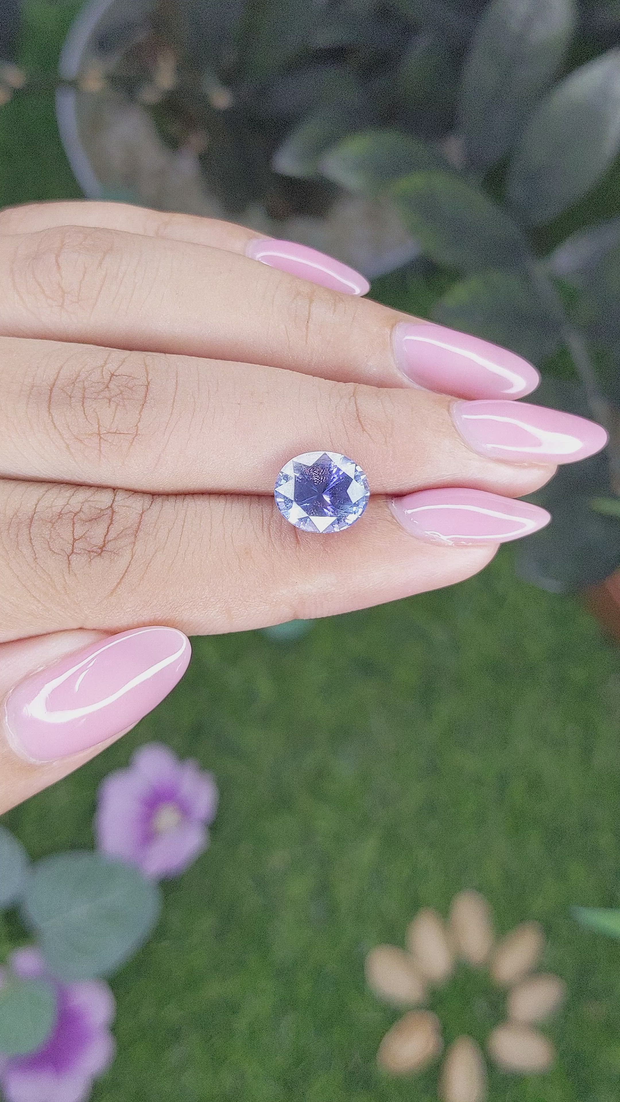 4.05 Ct. Violet Sapphire from Ceylon (Sri Lanka) Size Video