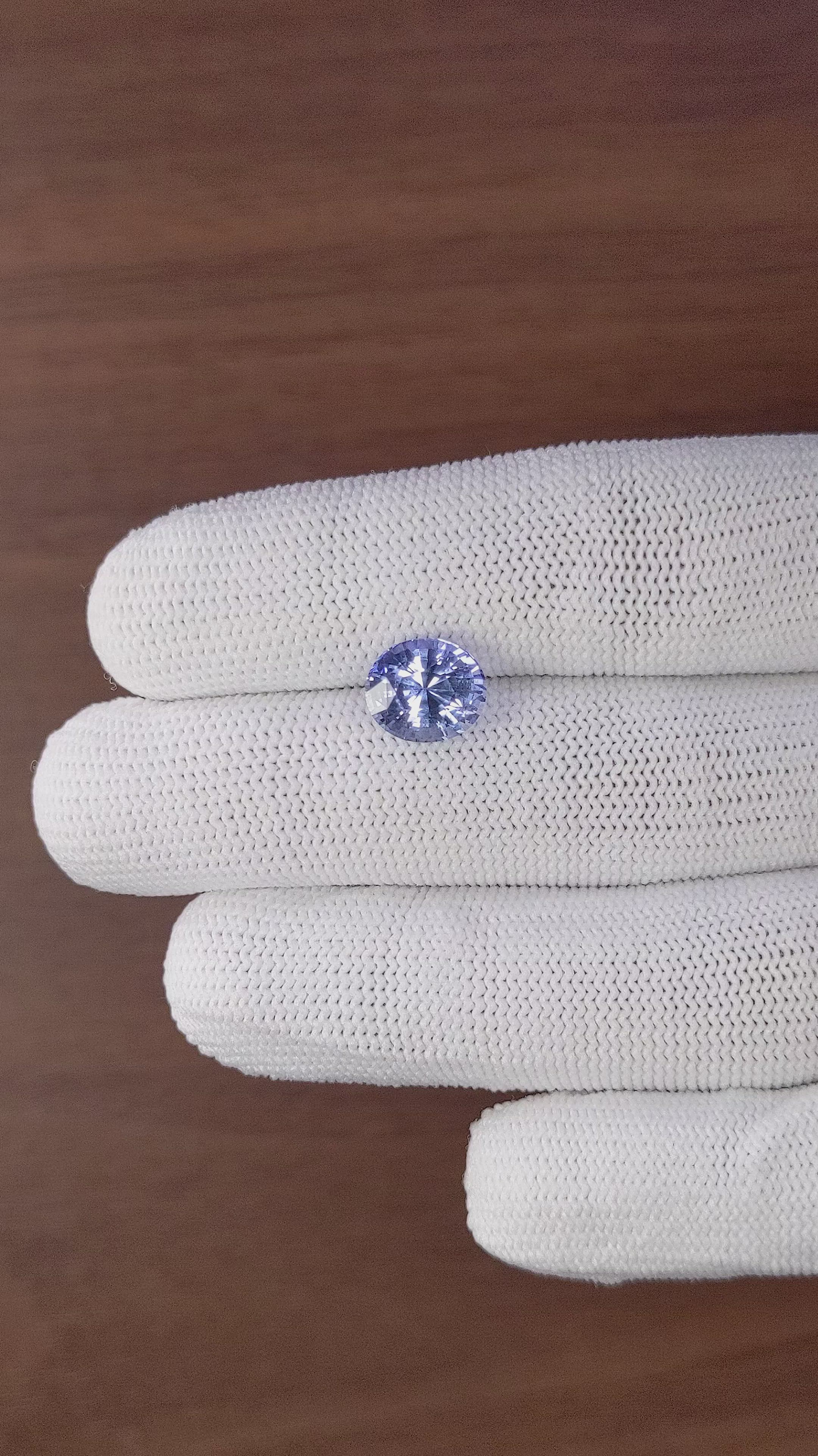 4.05 Ct. Violet Sapphire from Ceylon (Sri Lanka) Size Video