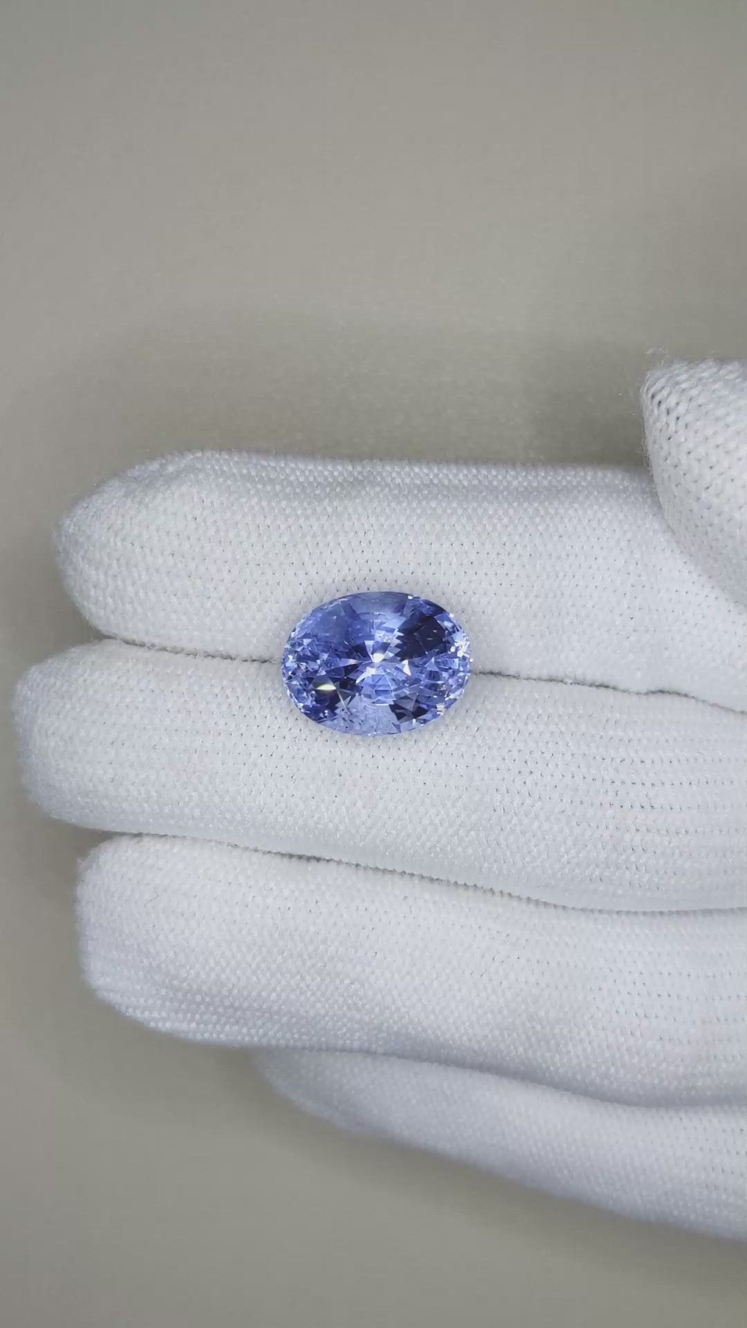 10.65 Ct. Blue Sapphire from Ceylon (Sri Lanka) Size Video
