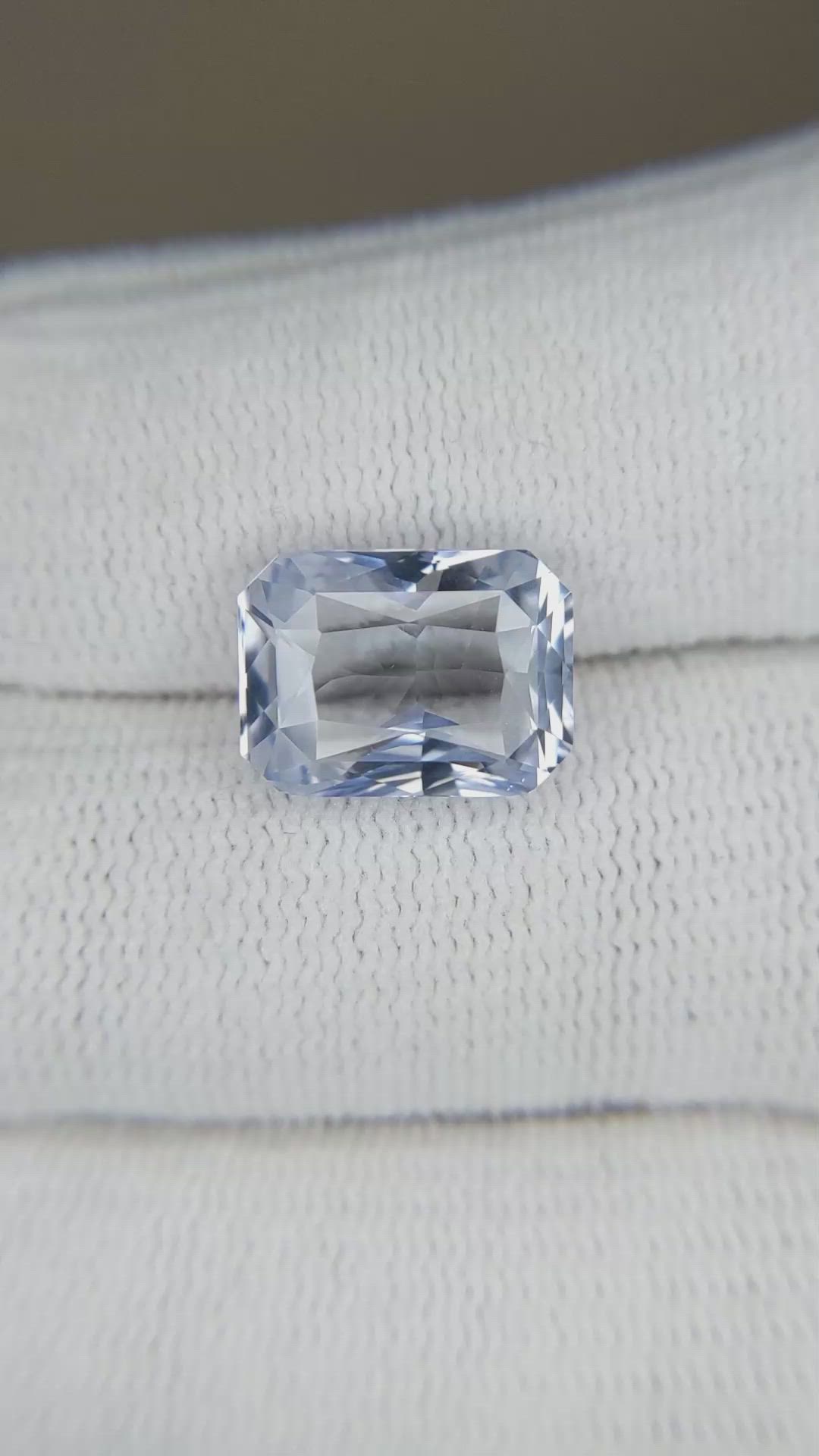 7.15 Ct. Blue Sapphire from Ceylon (Sri Lanka) Size Video