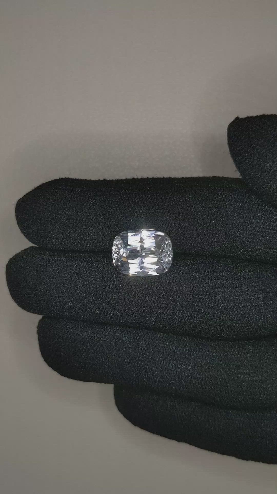 7.42 Ct. White Sapphire from Ceylon (Sri Lanka) Size Video