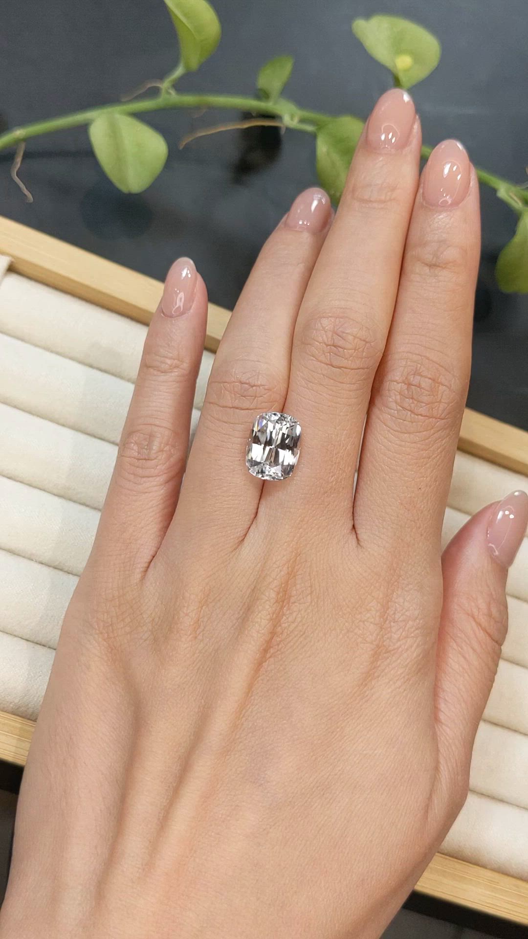 7.42 Ct. White Sapphire from Ceylon (Sri Lanka) Size Video