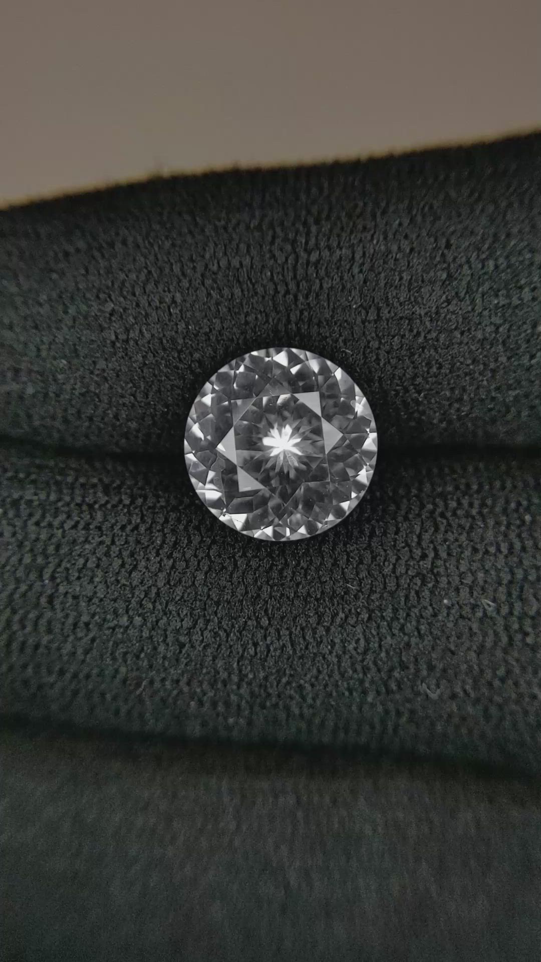 5.66 Ct. White Sapphire from Ceylon (Sri Lanka) Size Video