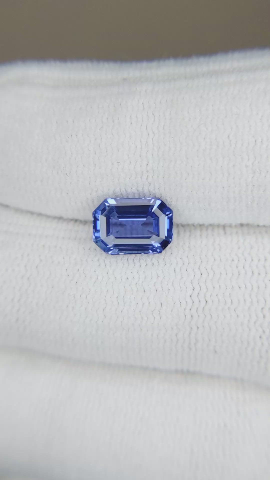 2.55 Ct. Blue Sapphire from Ceylon (Sri Lanka) Size Video
