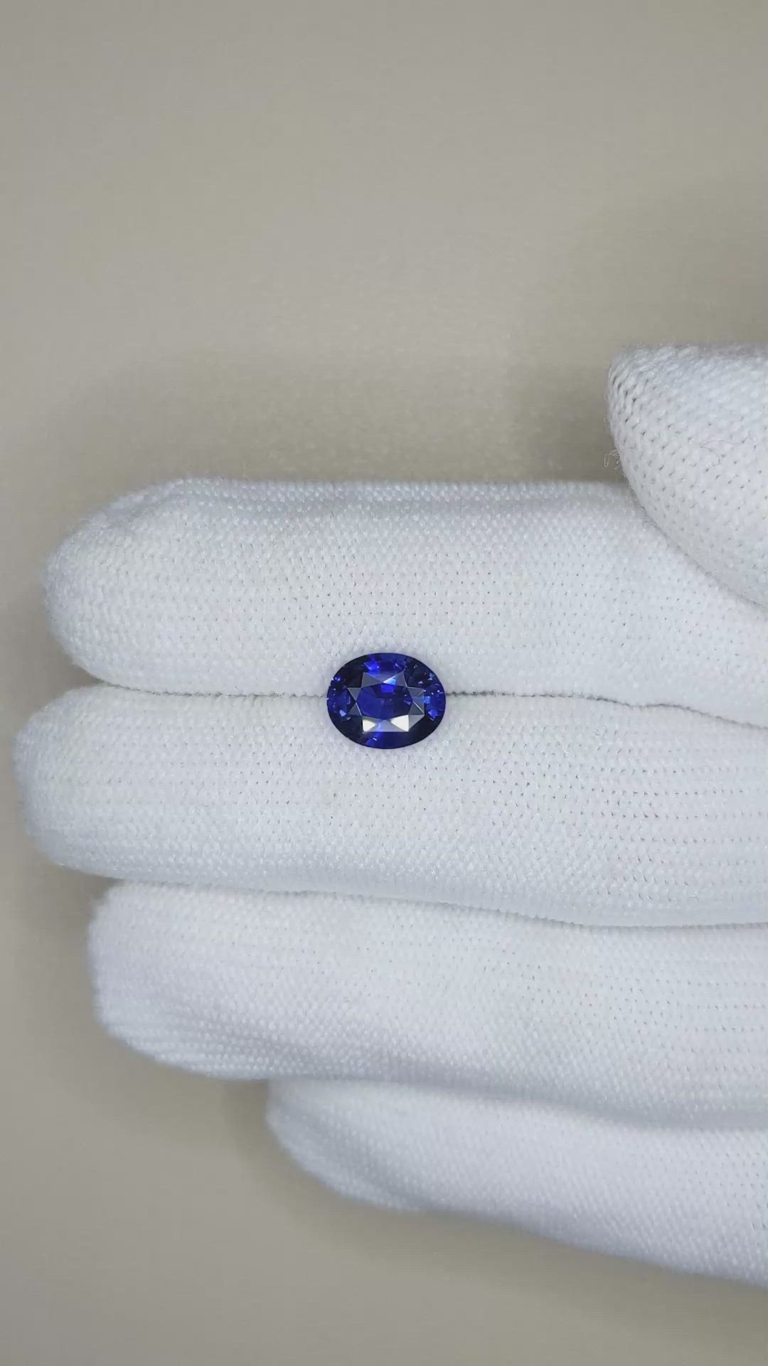 2.69 Ct. Blue Sapphire from Ceylon (Sri Lanka) Size Video