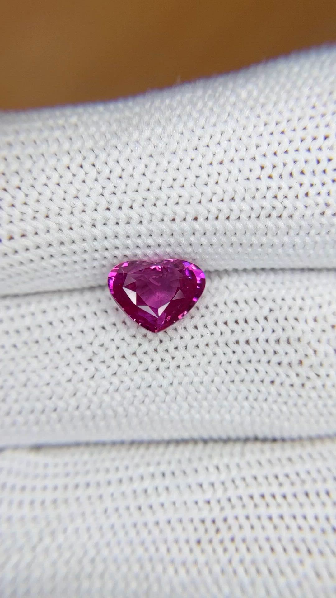 2.02 Ct. Purplish Pink Sapphire from Ceylon (Sri Lanka) Size Video