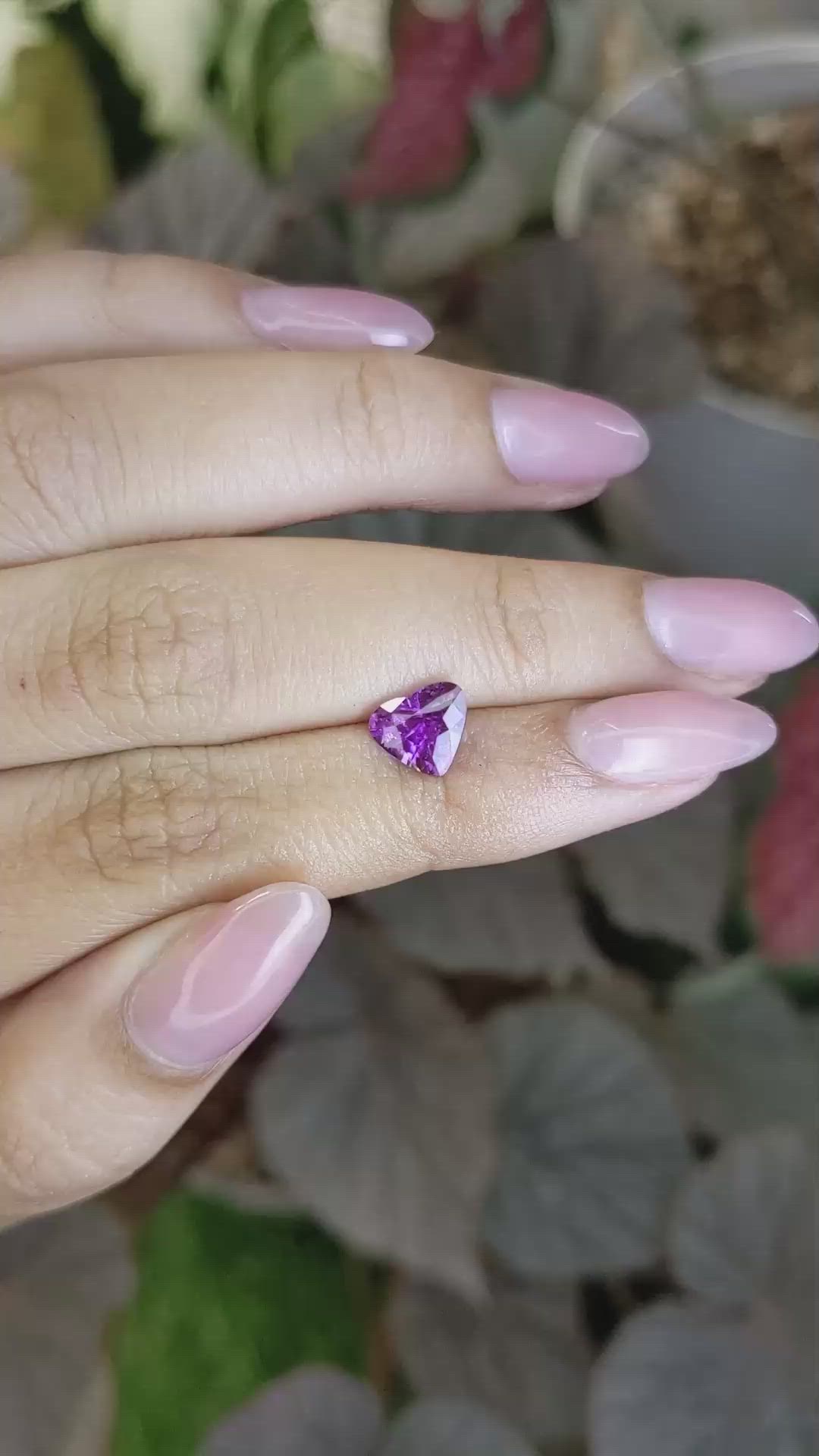 1.54 Ct. Pinkish Purple Sapphire from Ceylon (Sri Lanka) Size Video