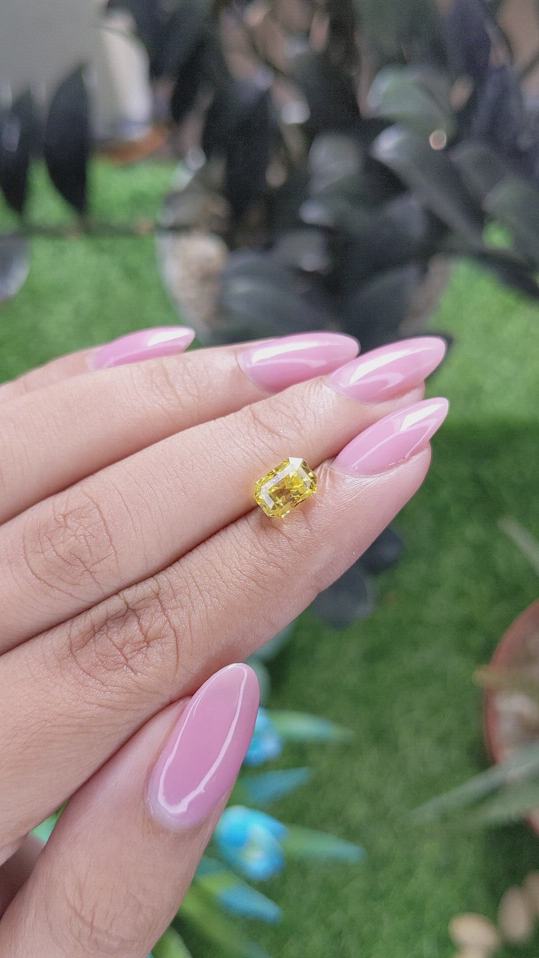 2.19 Ct. Yellow Sapphire from Ceylon (Sri Lanka) Size Video