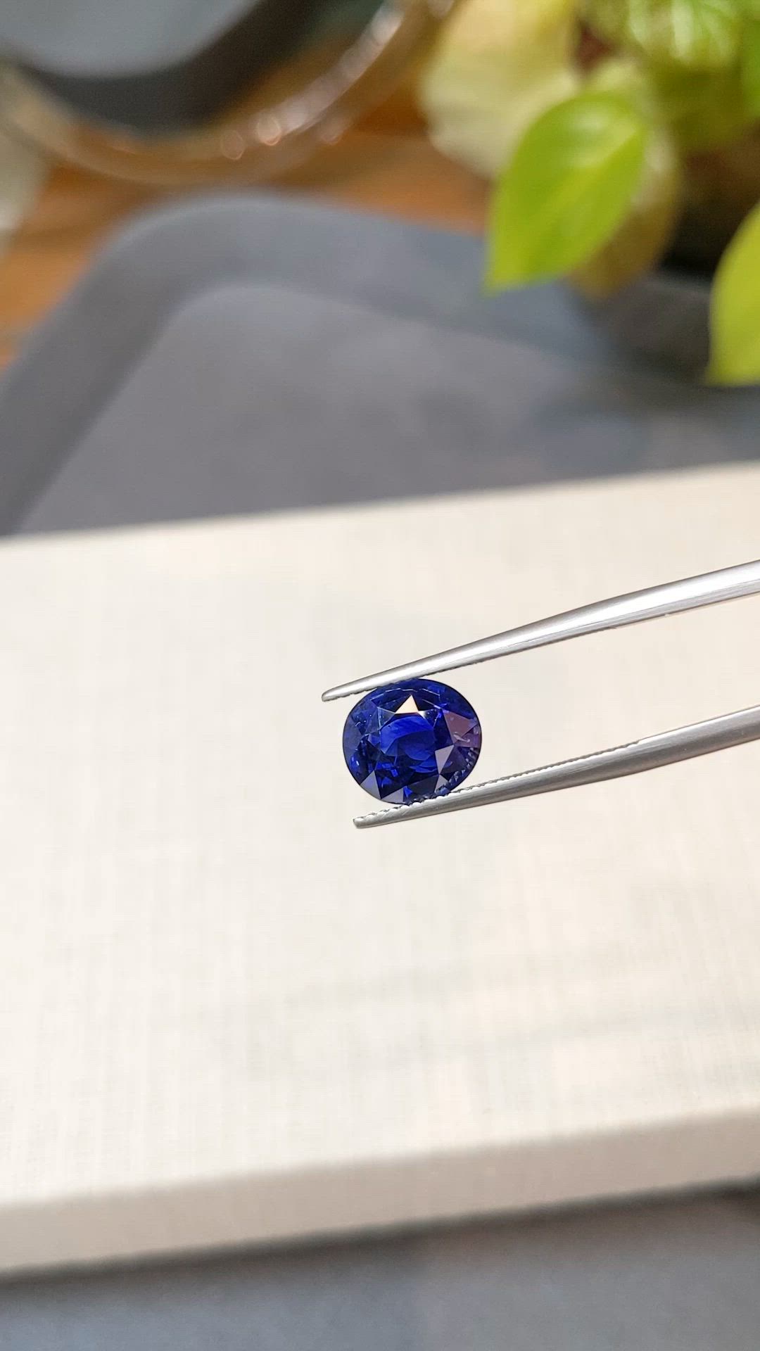 4.18 Ct. Blue Sapphire from Ceylon (Sri Lanka) Size Video