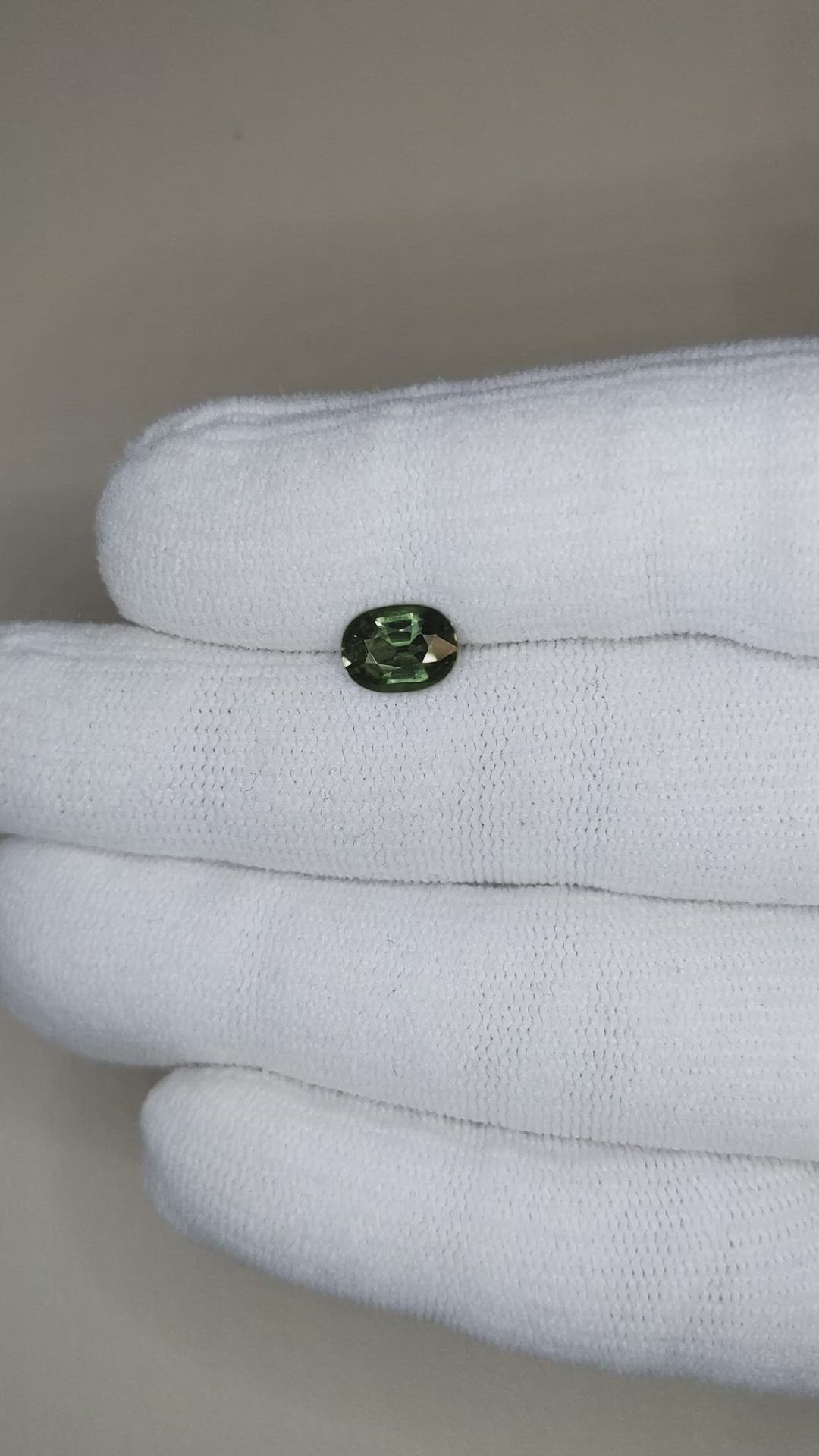 1.40 Ct. Yellowish Green Sapphire from Ceylon (Sri Lanka) Size Video