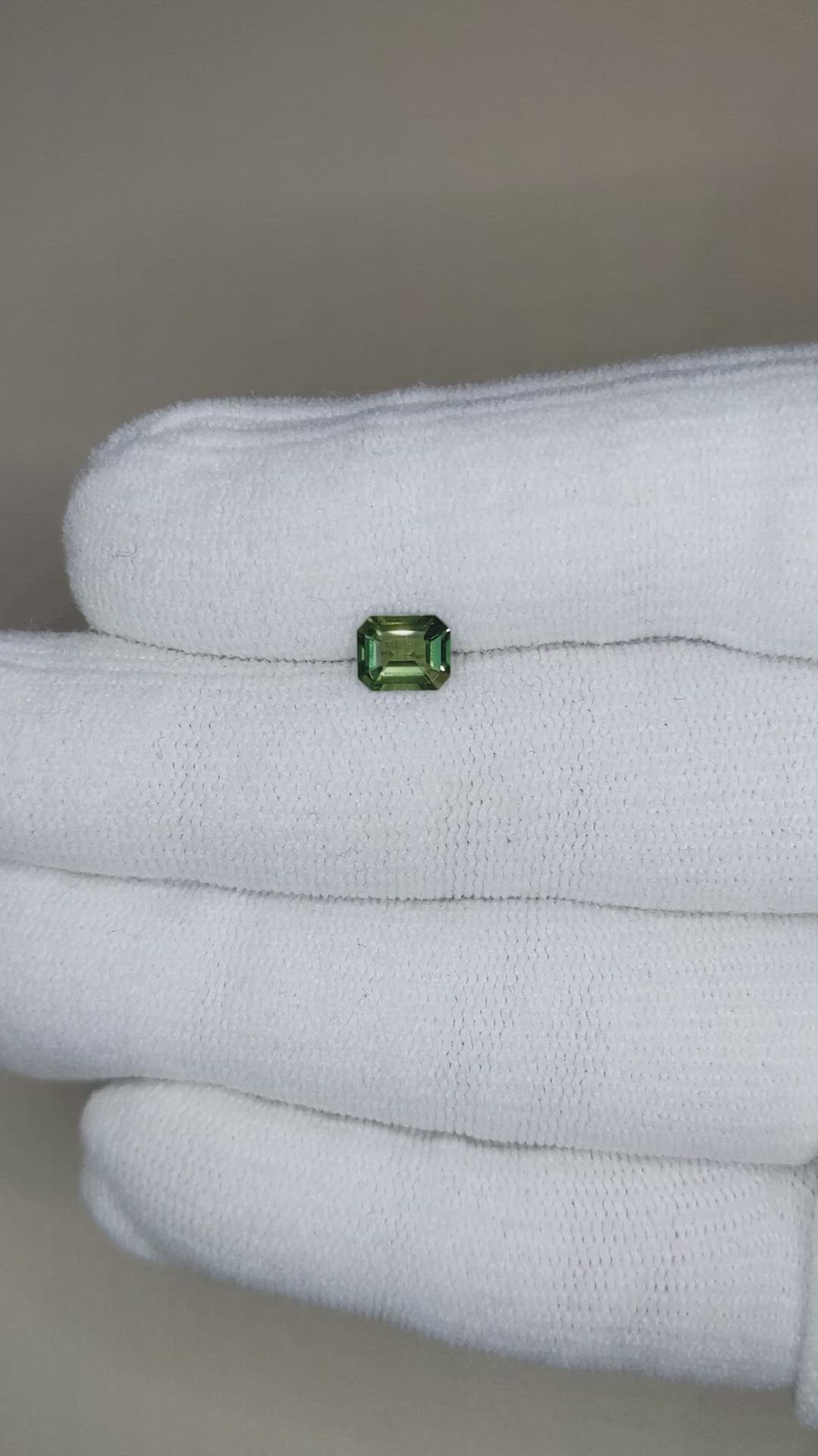 0.81 Ct. Green Sapphire from Ceylon (Sri Lanka) Size Video