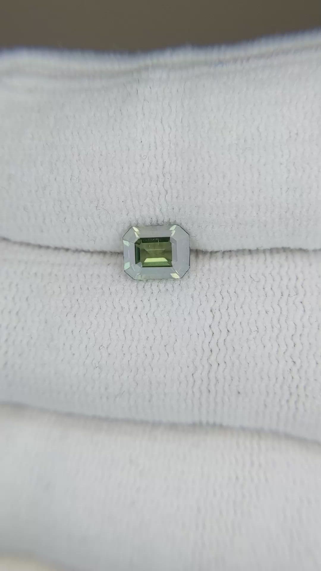 0.81 Ct. Green Sapphire from Ceylon (Sri Lanka) Size Video