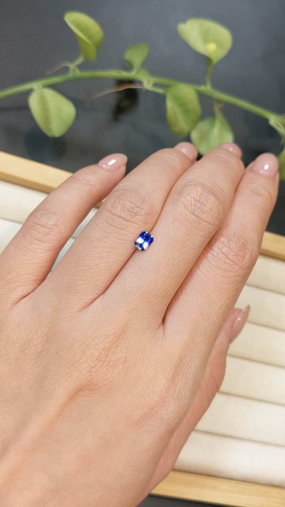0.45 Ct. Bi Color / Parti Sapphire from Ceylon (Sri Lanka) Size Video