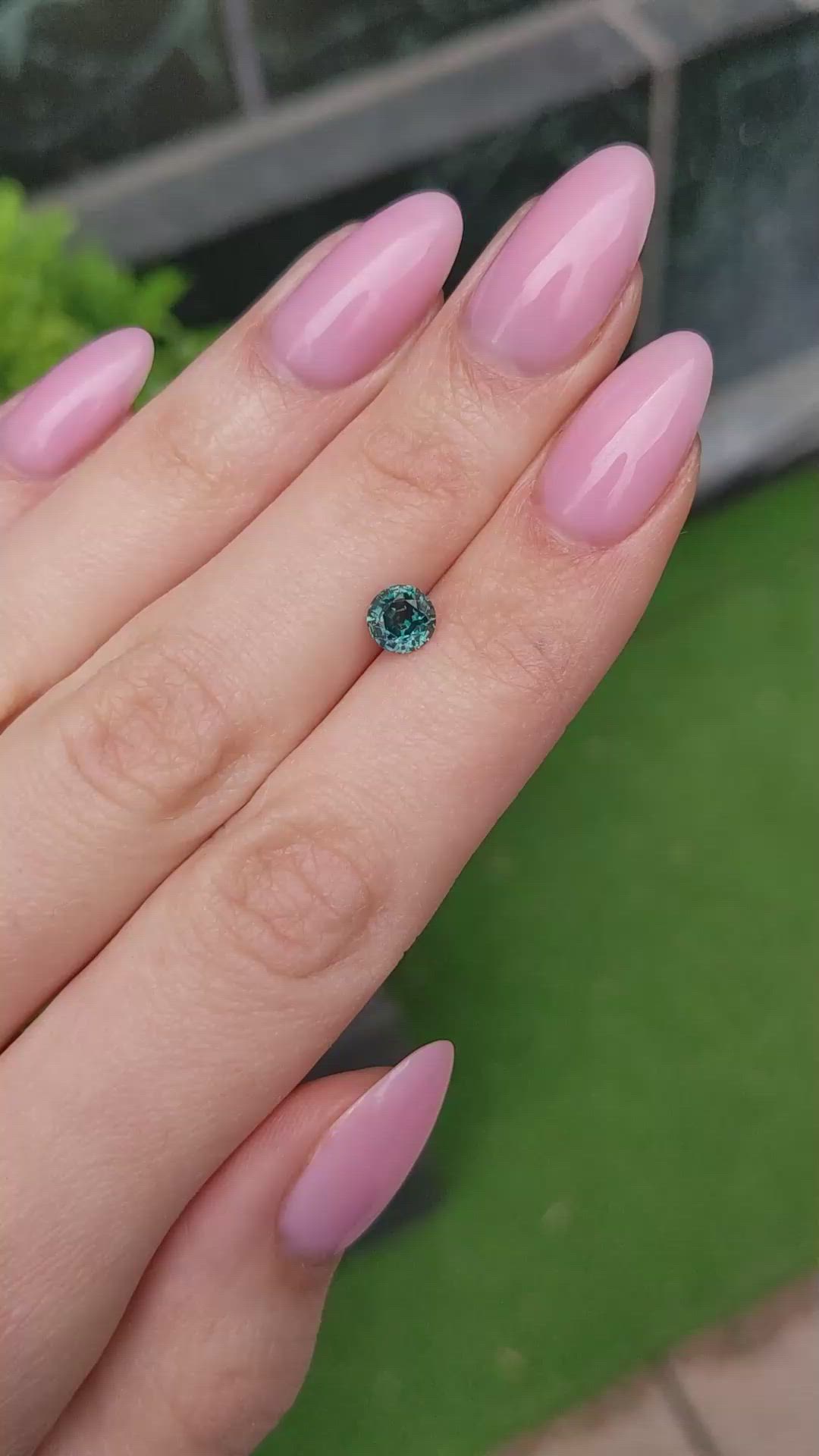 0.99 Ct. Bluish Green Sapphire from Montana Size Video