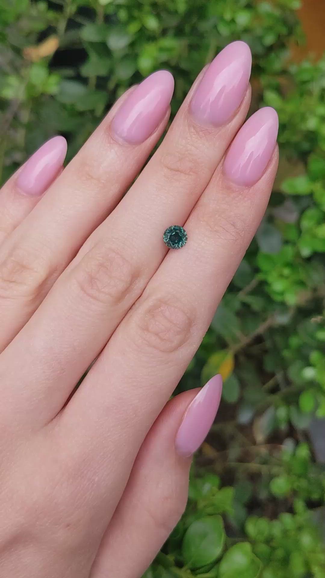 0.99 Ct. Bluish Green Sapphire from Montana Size Video