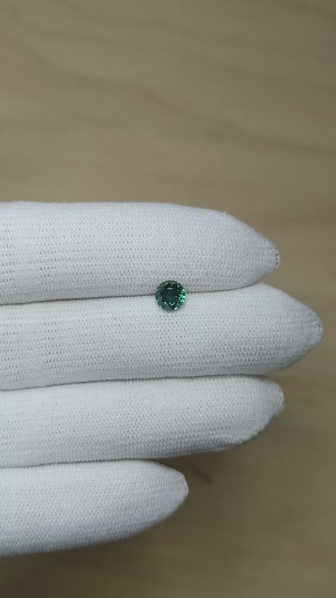 0.99 Ct. Bluish Green Sapphire from Montana Size Video