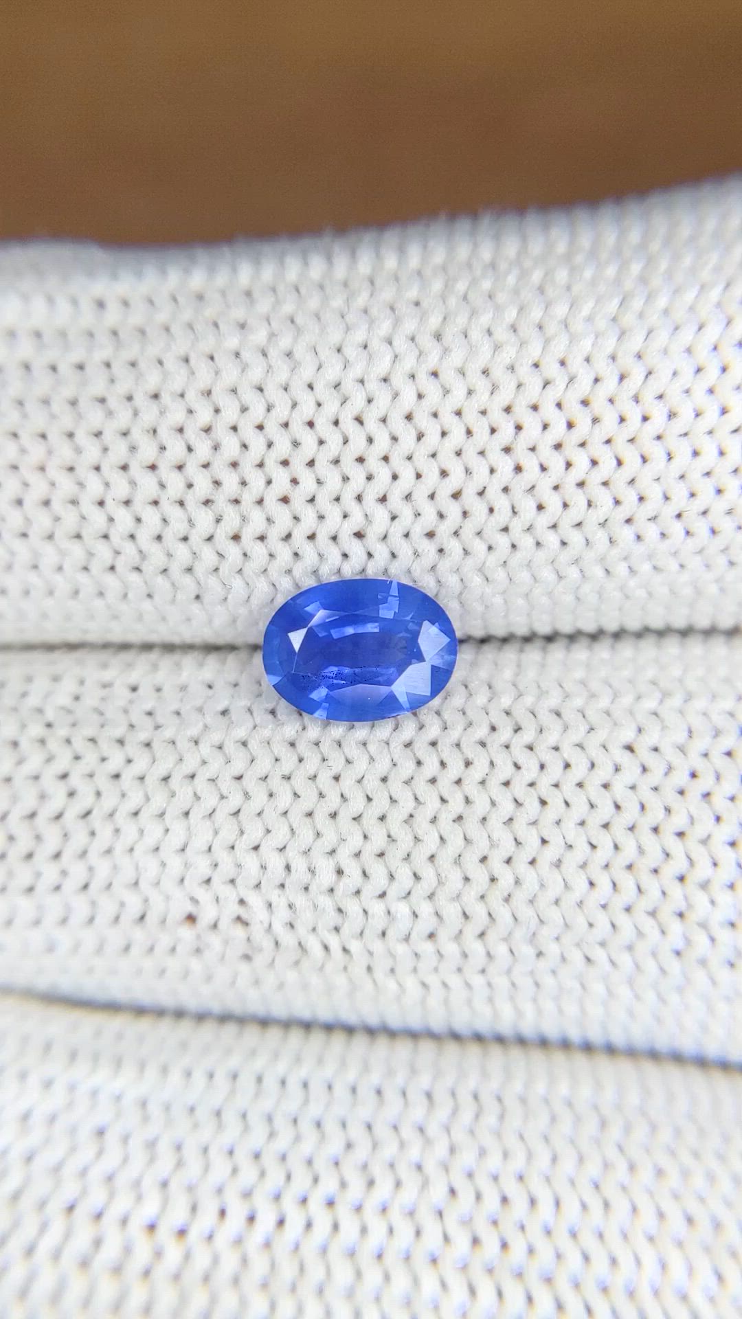 1.13 Ct. Blue Sapphire from Ceylon (Sri Lanka) Size Video