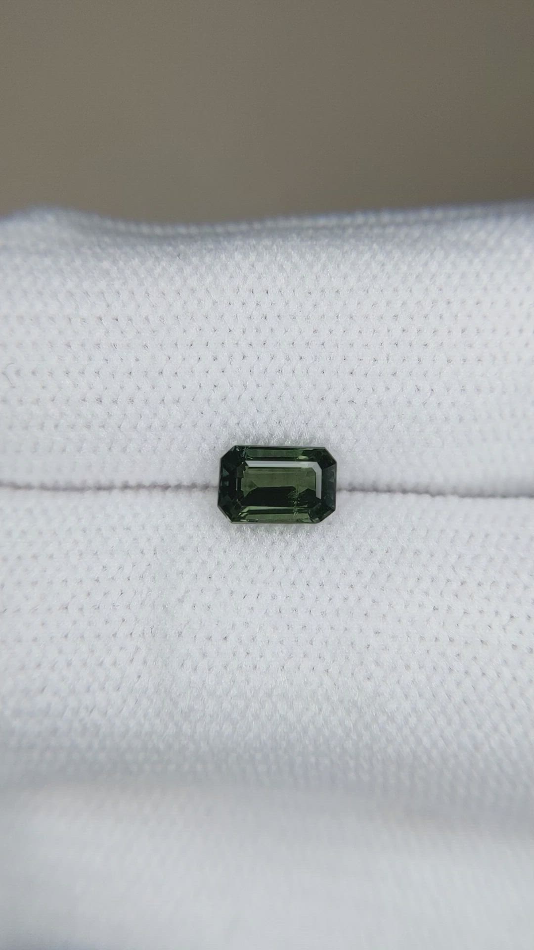 0.91 Ct. Green Sapphire from Ceylon (Sri Lanka) Size Video