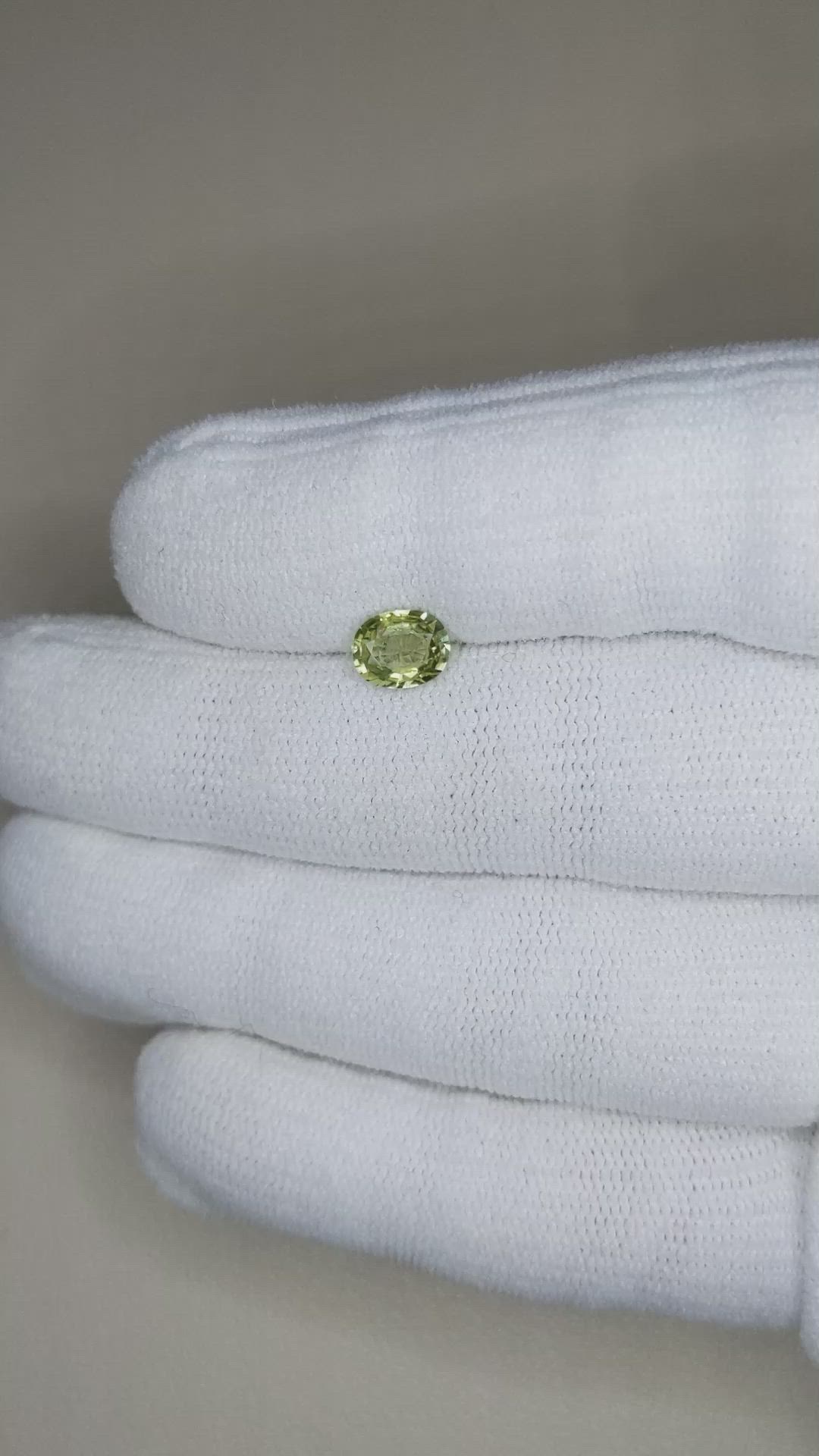 0.95 Ct. Yellowish Green Sapphire from Ceylon (Sri Lanka) Size Video