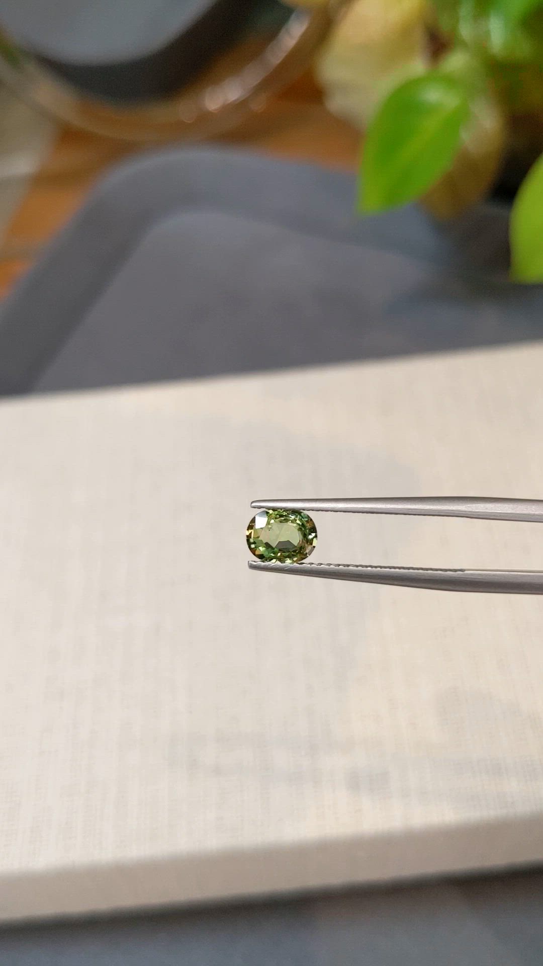 0.95 Ct. Yellowish Green Sapphire from Ceylon (Sri Lanka) Size Video