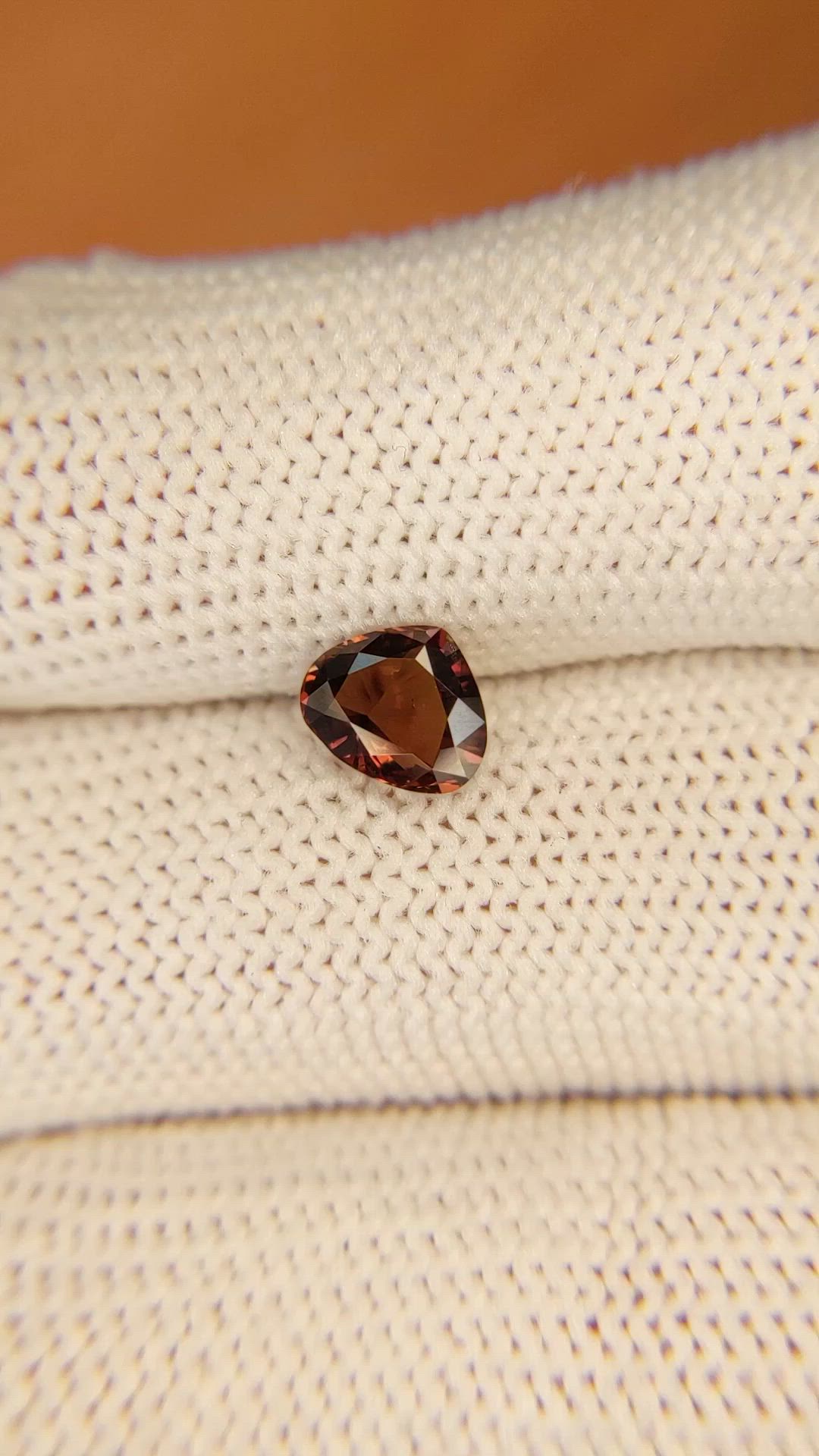1.09 Ct. Color Change Sapphire from Ceylon (Sri Lanka) Size Video