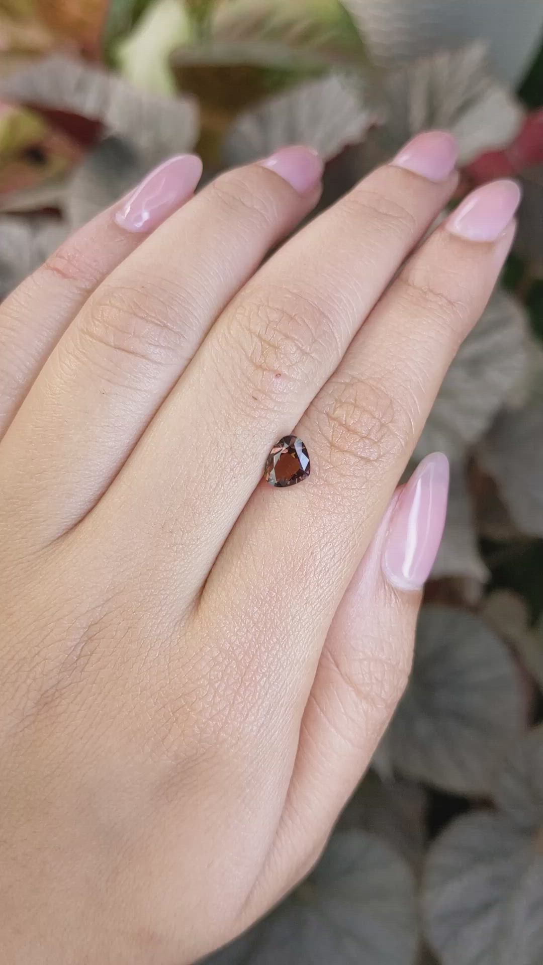 1.09 Ct. Color Change Sapphire from Ceylon (Sri Lanka) Size Video