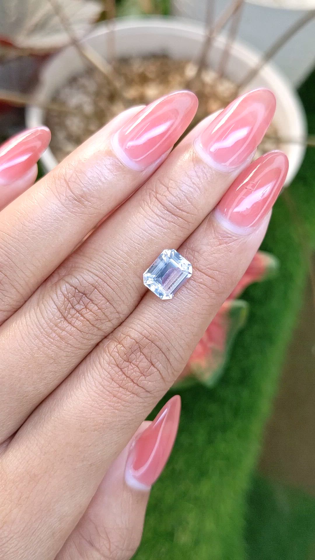 3.07 Ct. White Sapphire from Ceylon (Sri Lanka) Size Video