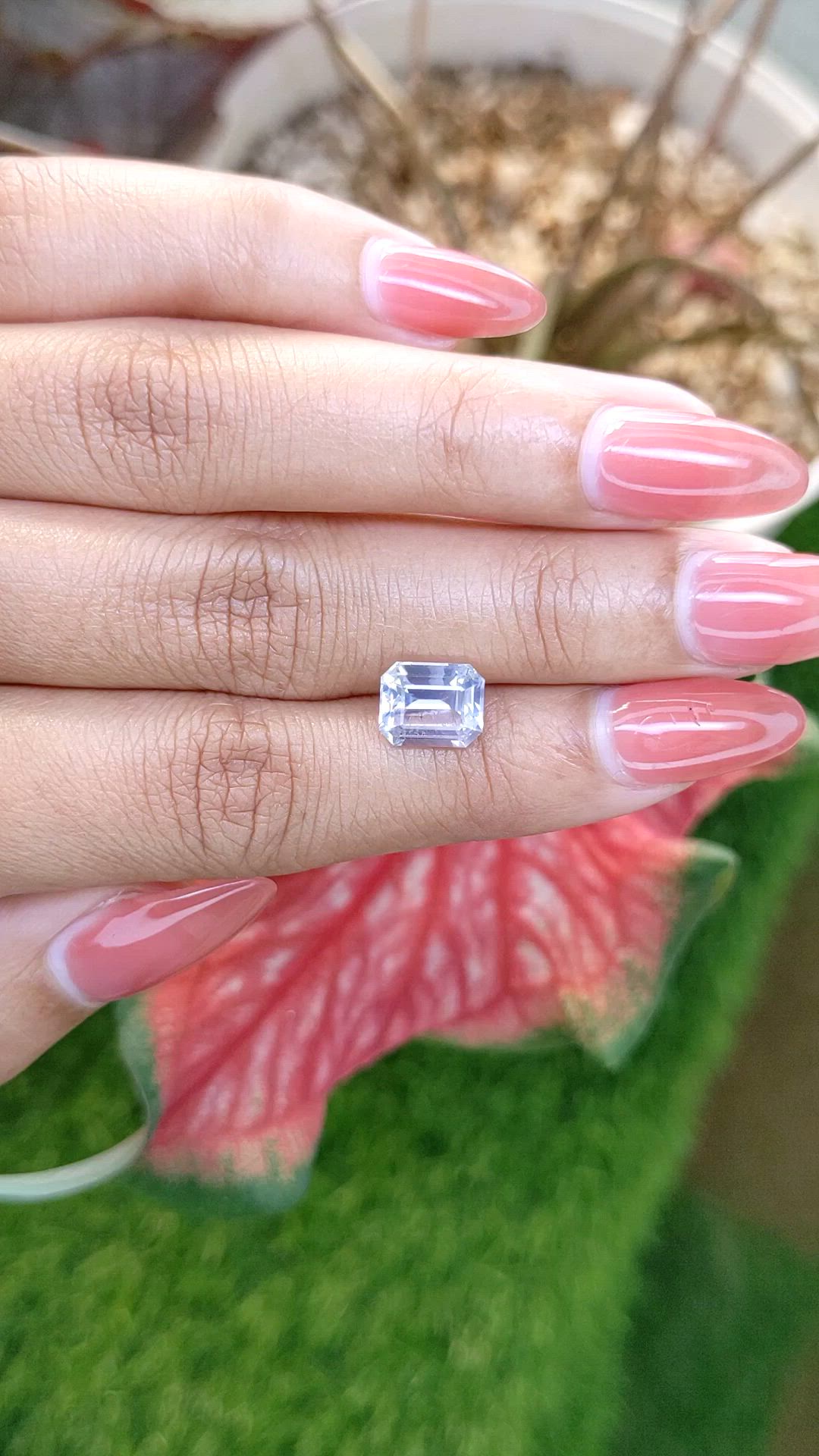 3.07 Ct. White Sapphire from Ceylon (Sri Lanka) Size Video