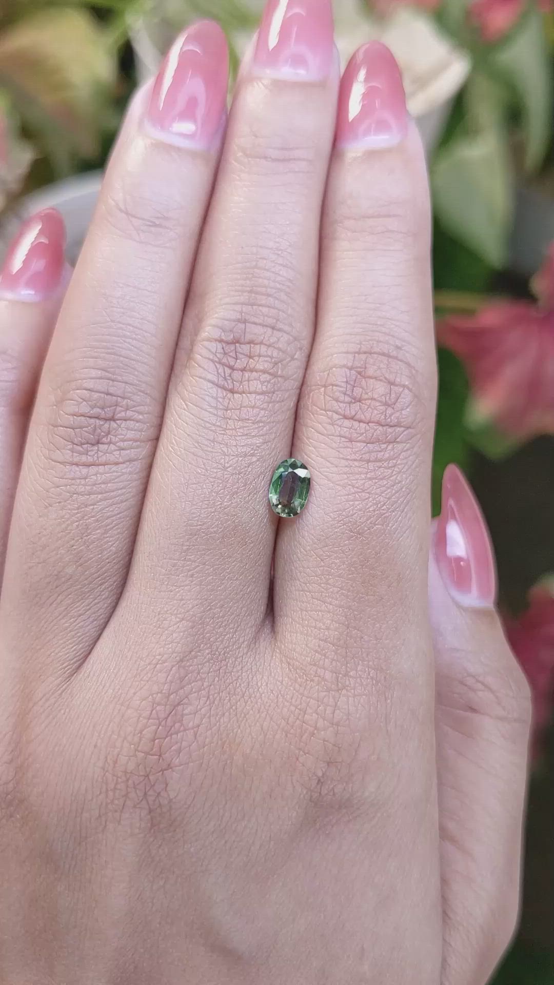 0.76 Ct. Yellowish Green Sapphire from Ceylon (Sri Lanka) Size Video