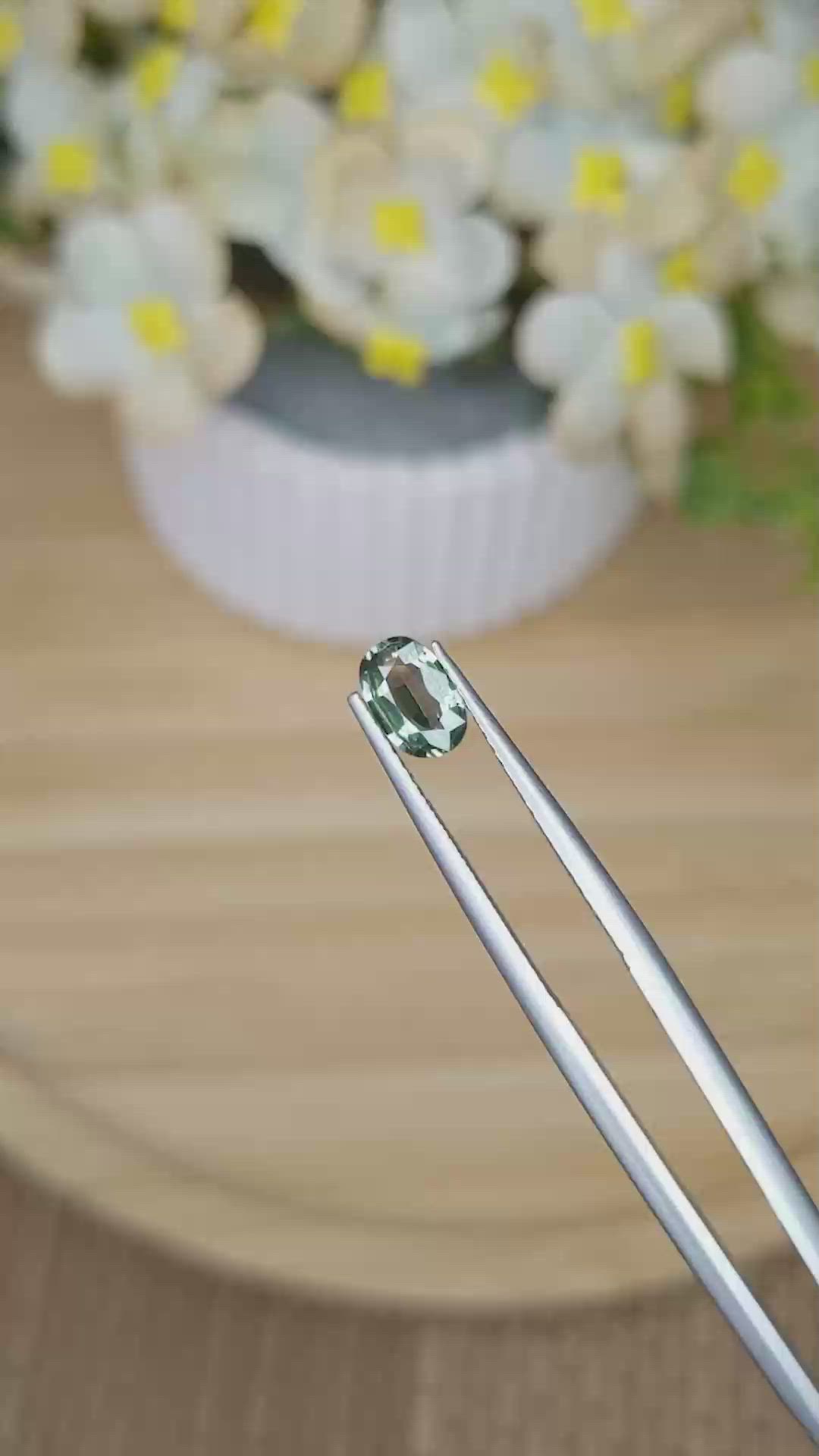 0.76 Ct. Yellowish Green Sapphire from Ceylon (Sri Lanka) Size Video