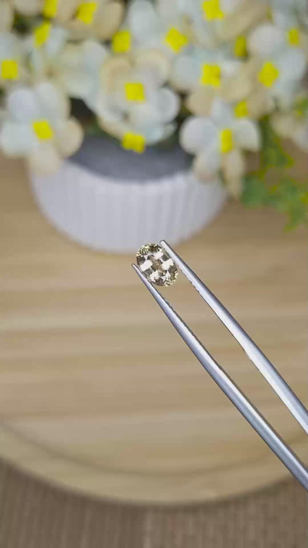 0.95 Ct. Yellowish Brown Sapphire from Ceylon (Sri Lanka) Size Video