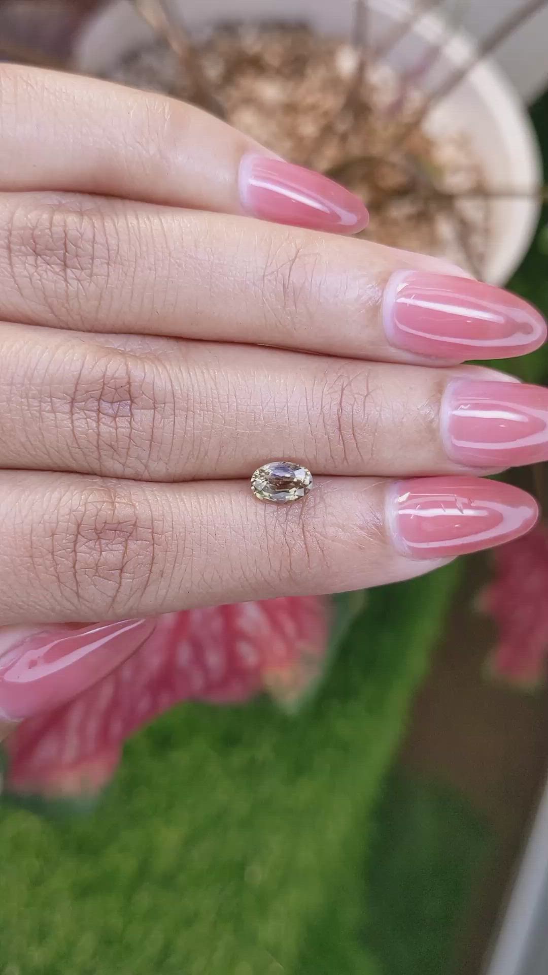 0.95 Ct. Yellowish Brown Sapphire from Ceylon (Sri Lanka) Size Video