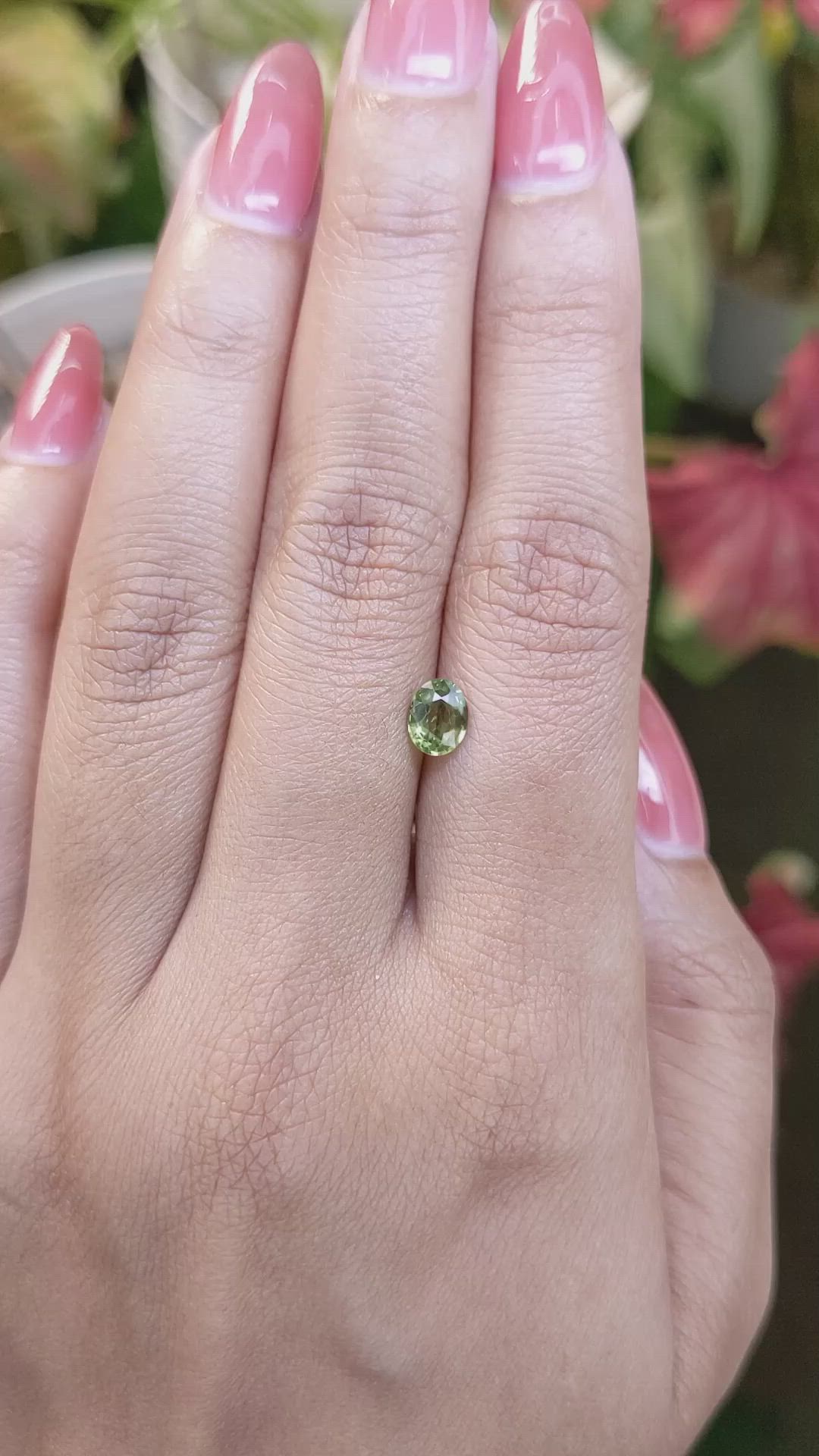 0.77 Ct. Yellowish Green Sapphire from Ceylon (Sri Lanka) Size Video