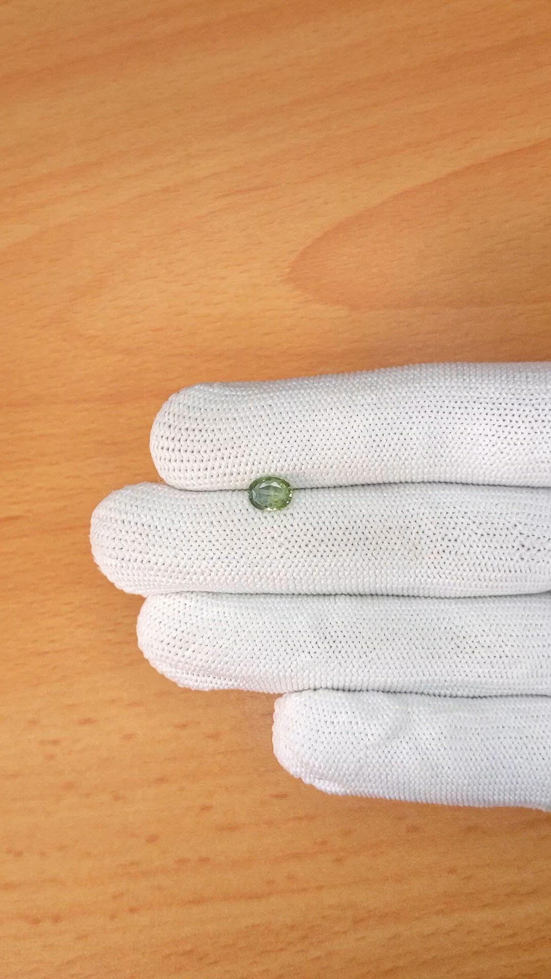 0.95 Ct. Yellowish Green Sapphire from Ceylon (Sri Lanka) Size Video